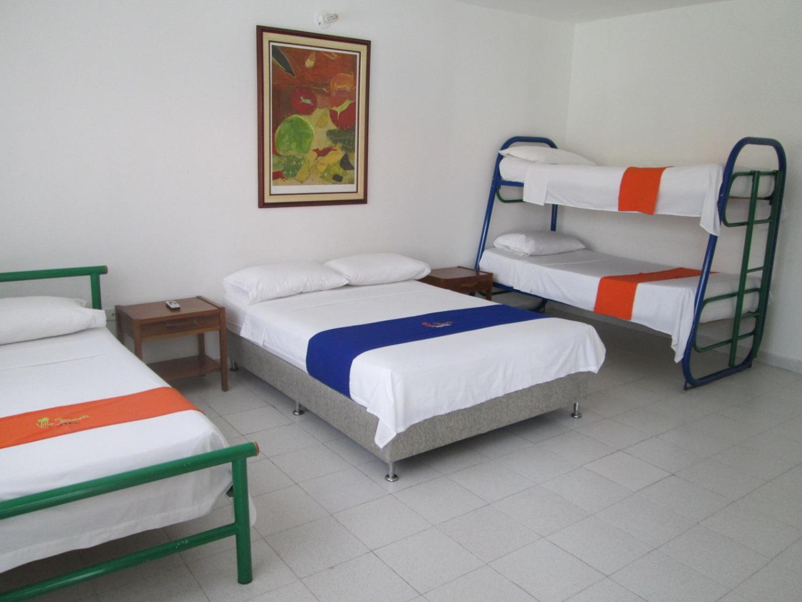 Family Room (5 Adults)