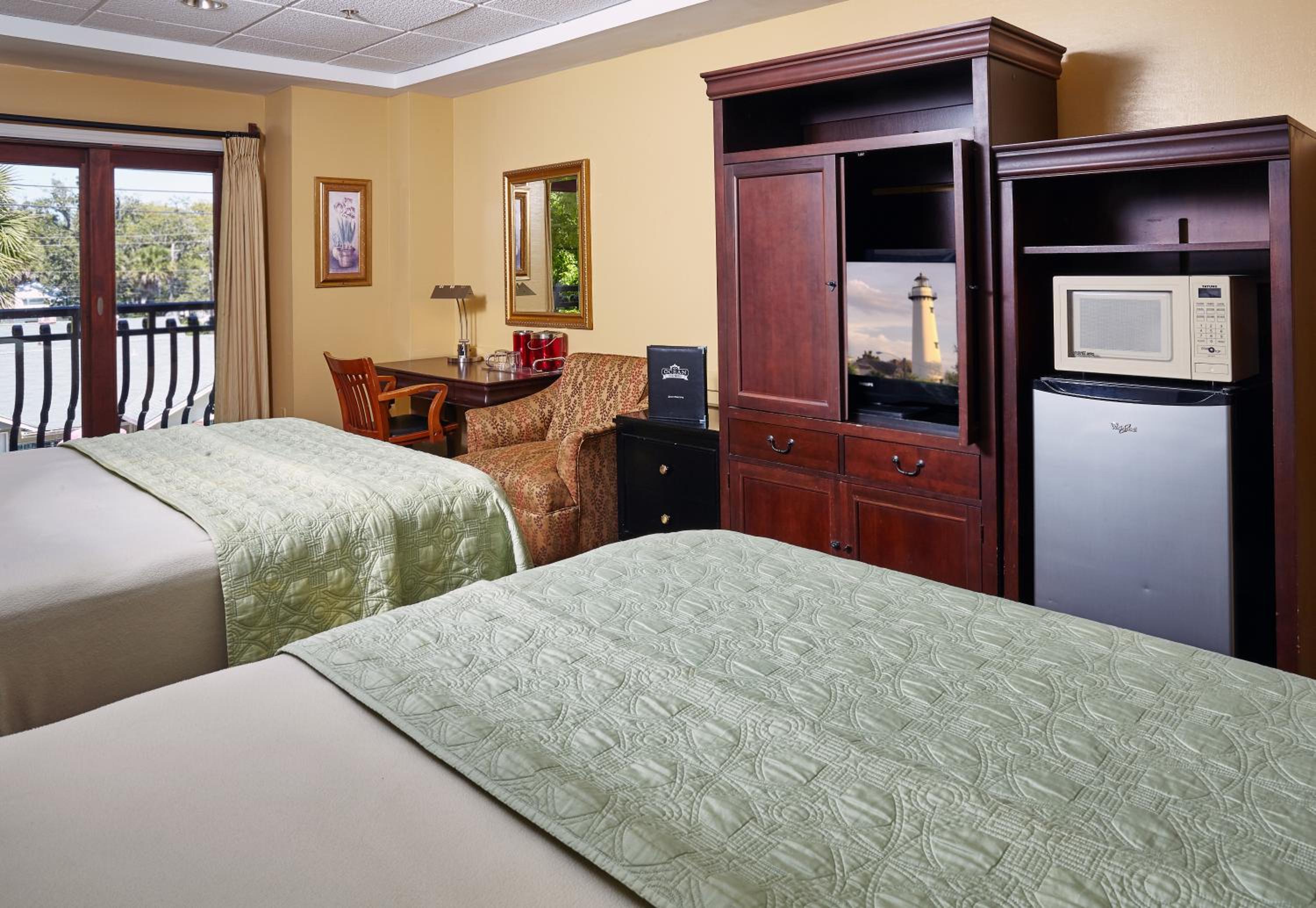 Standard Queen Room - Photo 5