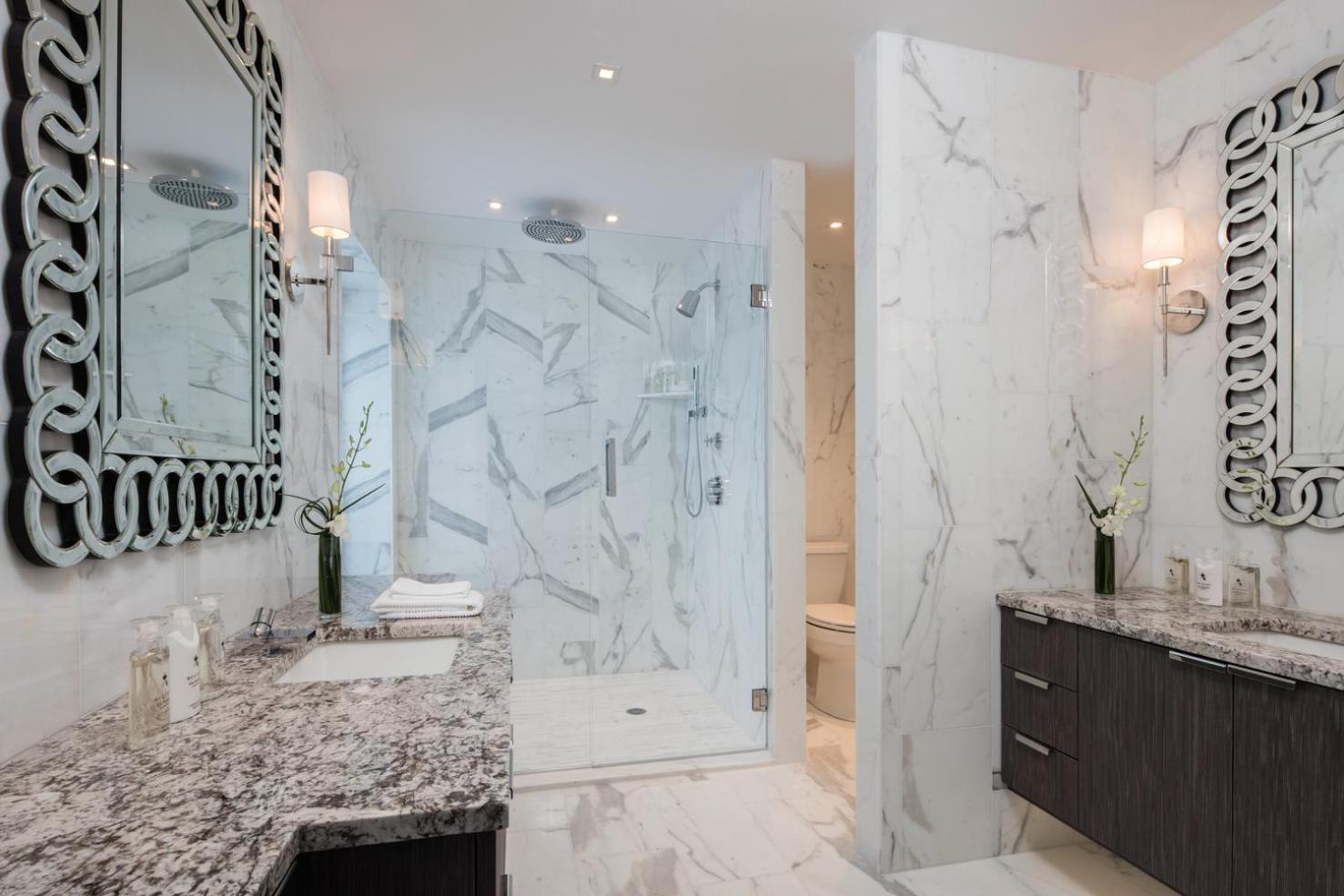 Two Bedroom  Duplex Penthouse Suite photo 2