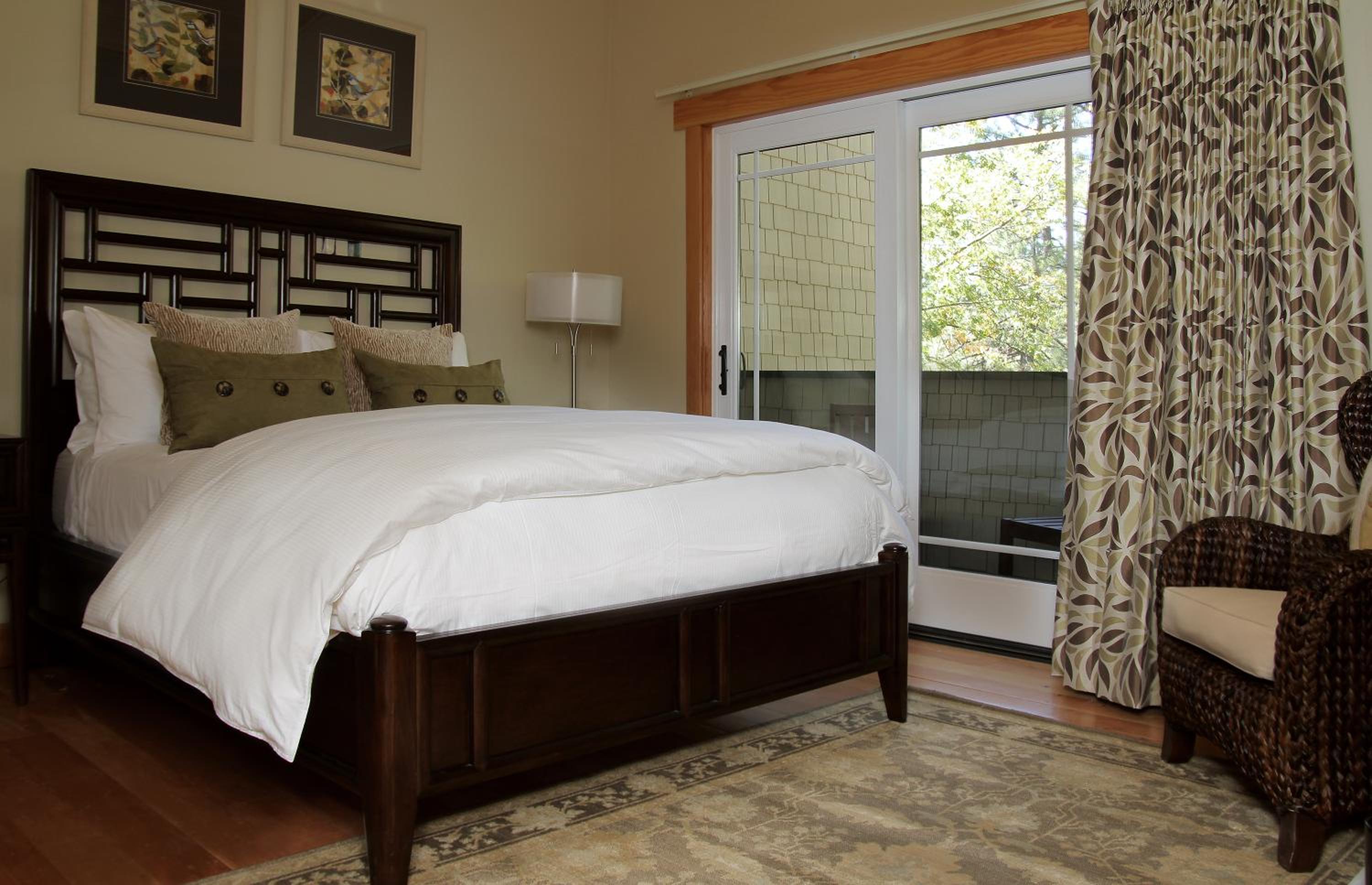 King Room with Balcony
