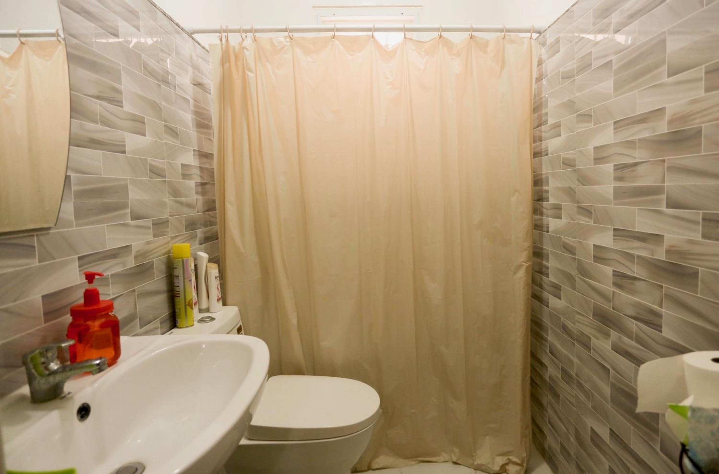 Apartment - Ground Floor - Photo 2
