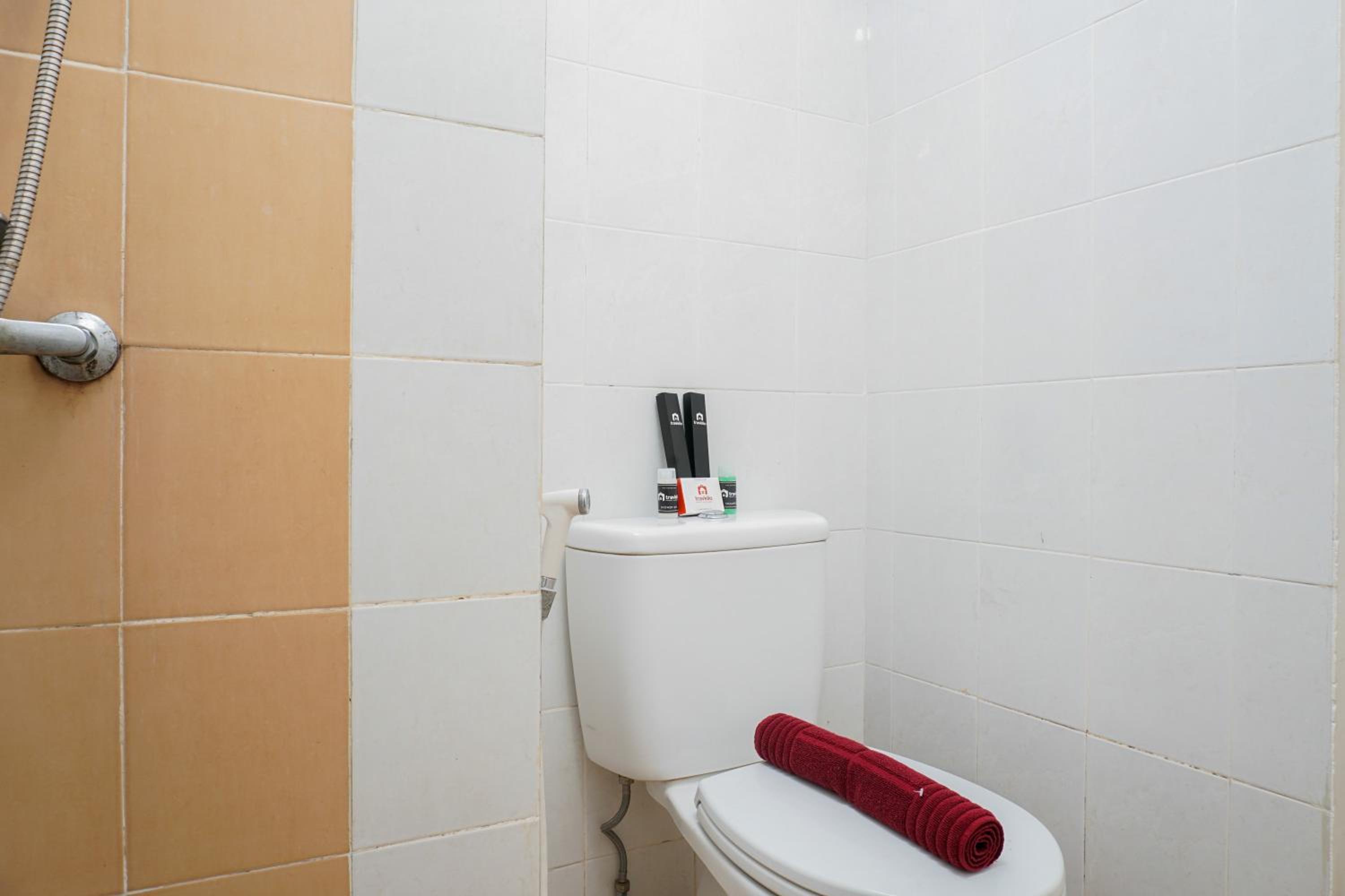 Two-Bedroom Apartment - Photo 15