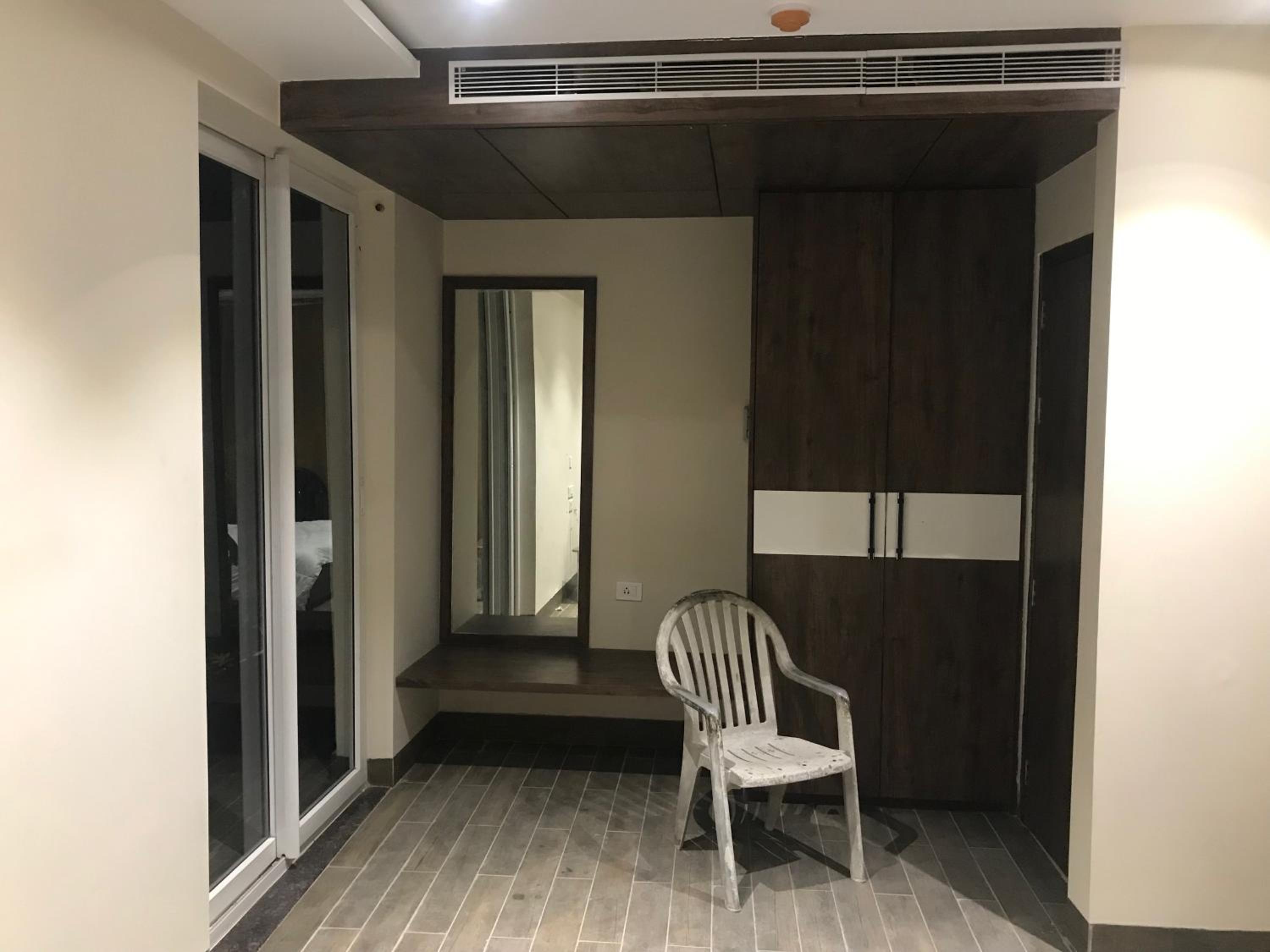 Studio Apartment photo 2
