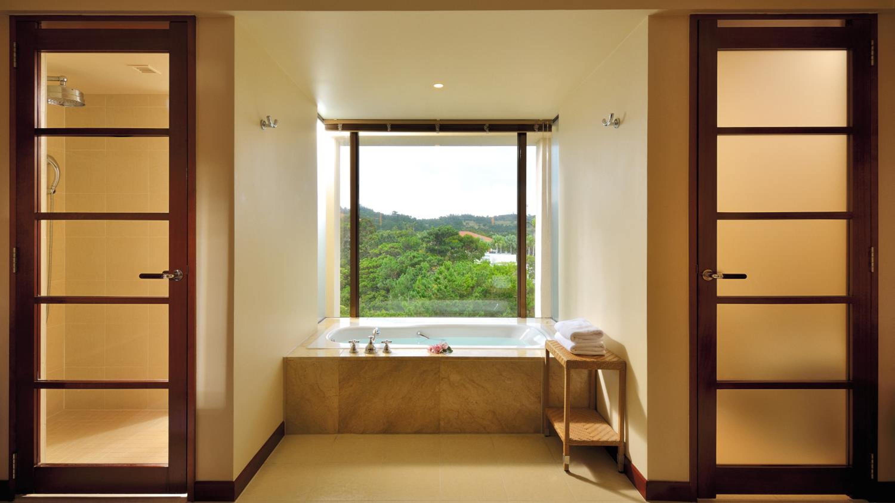 High Floor Luxury Room with Club servise (Over 13 years old only) - Non-Smoking photo 3
