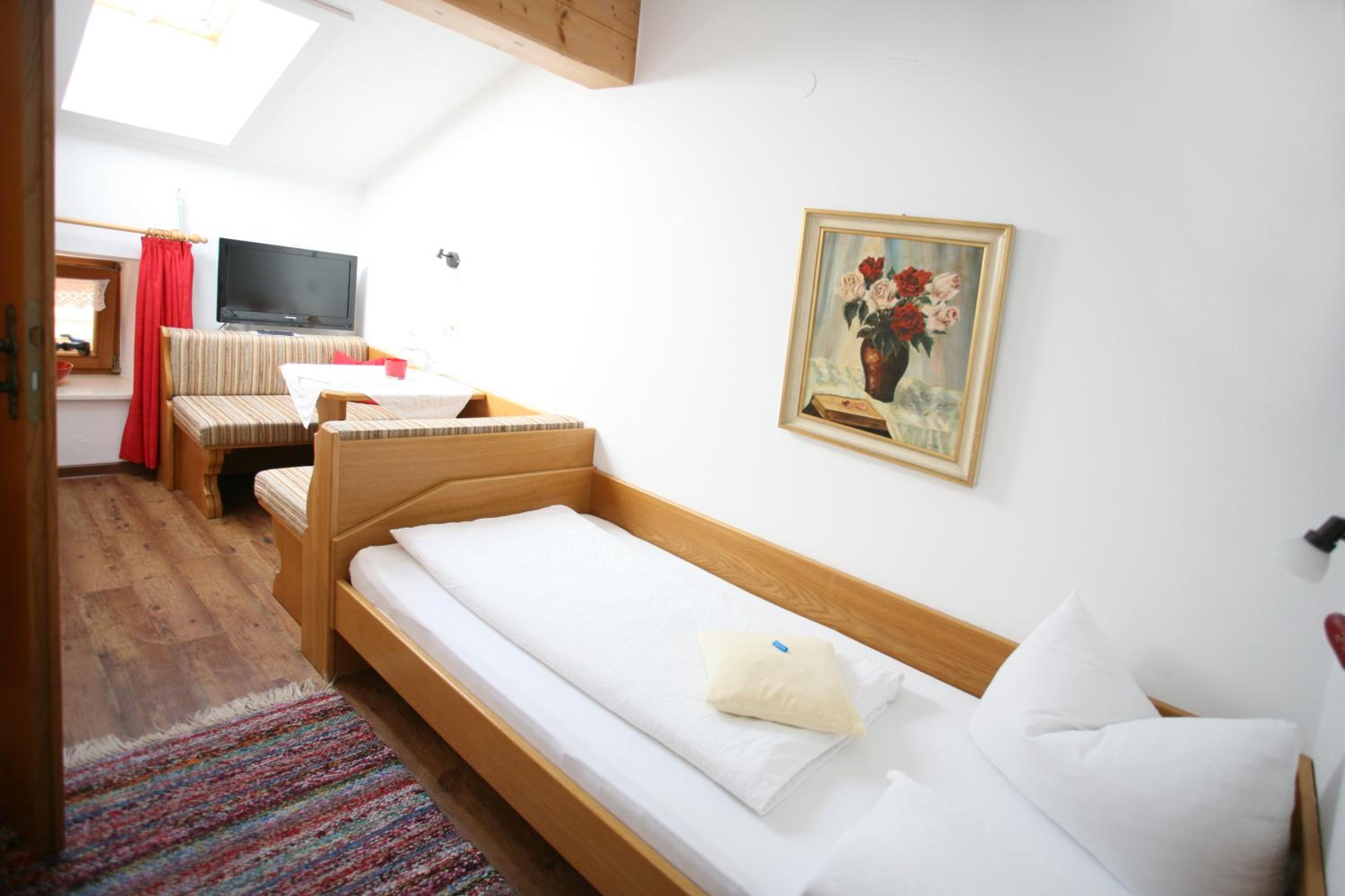 Economy Single Room