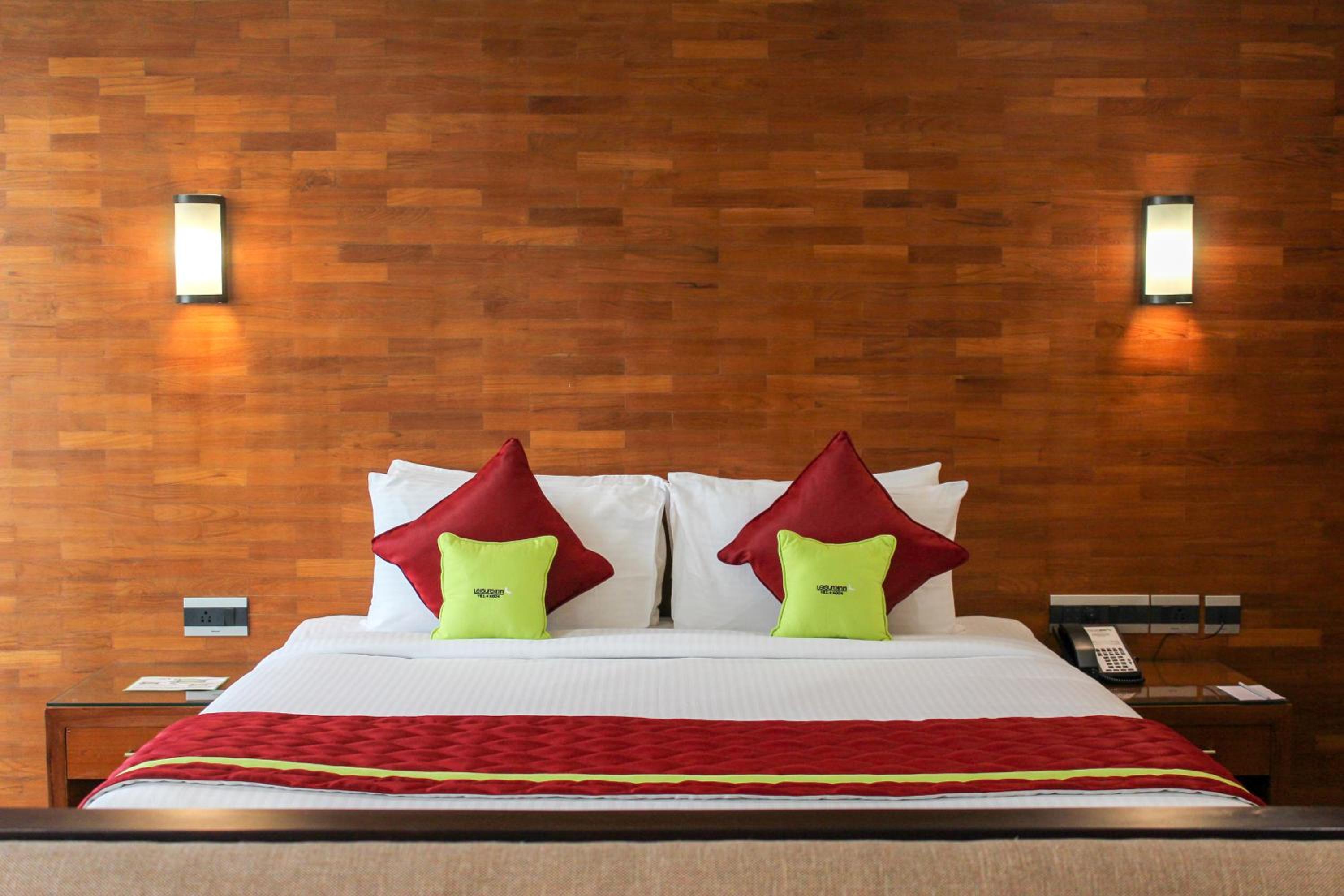 Deluxe Room - Photo 3