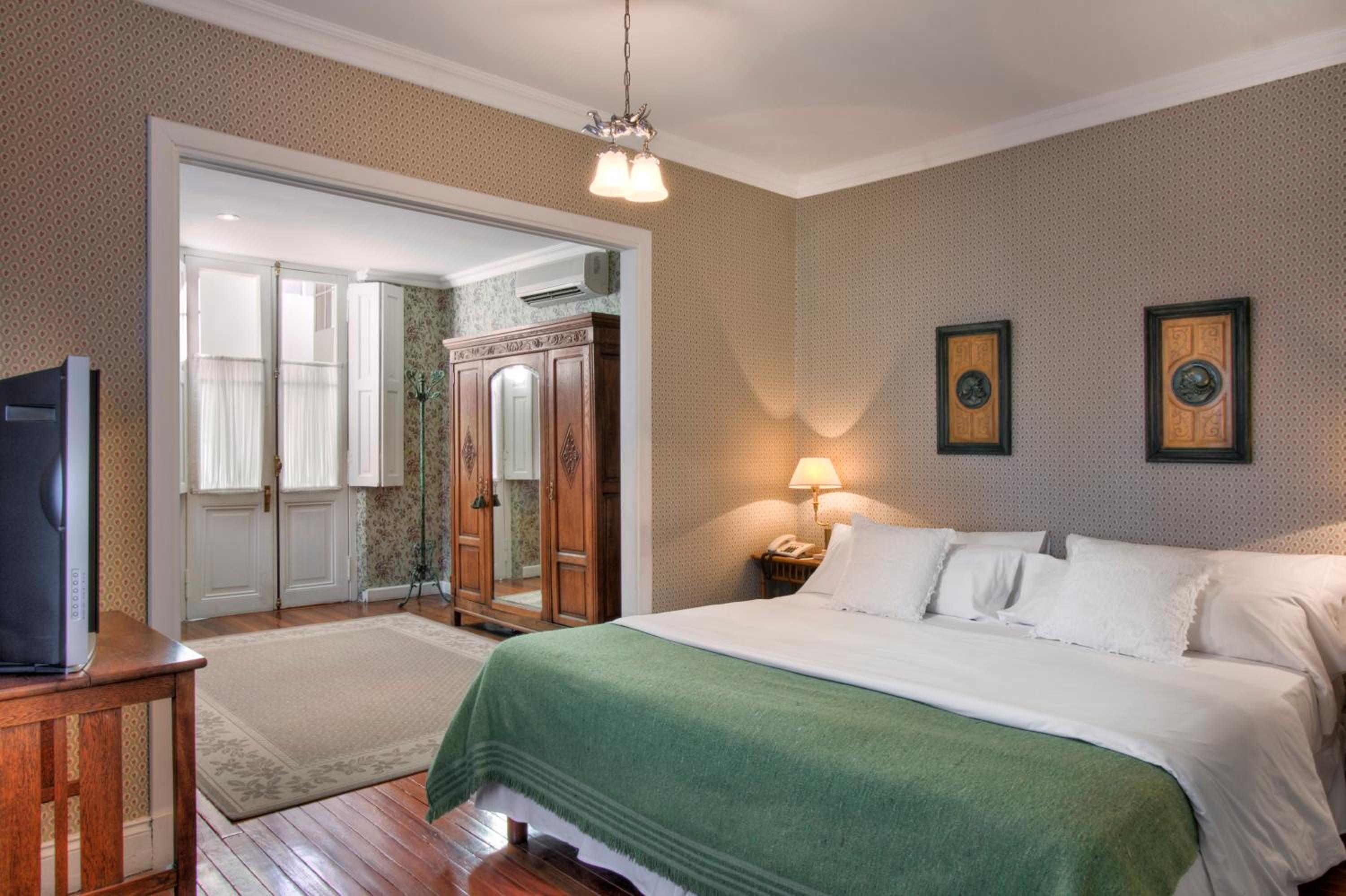 Executive Room