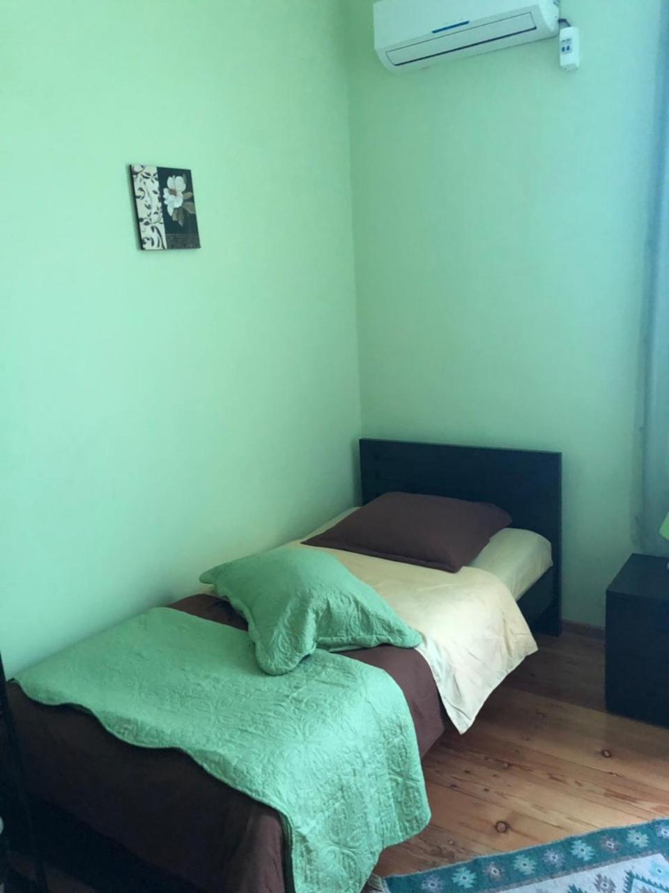 Budget Twin Room photo 2