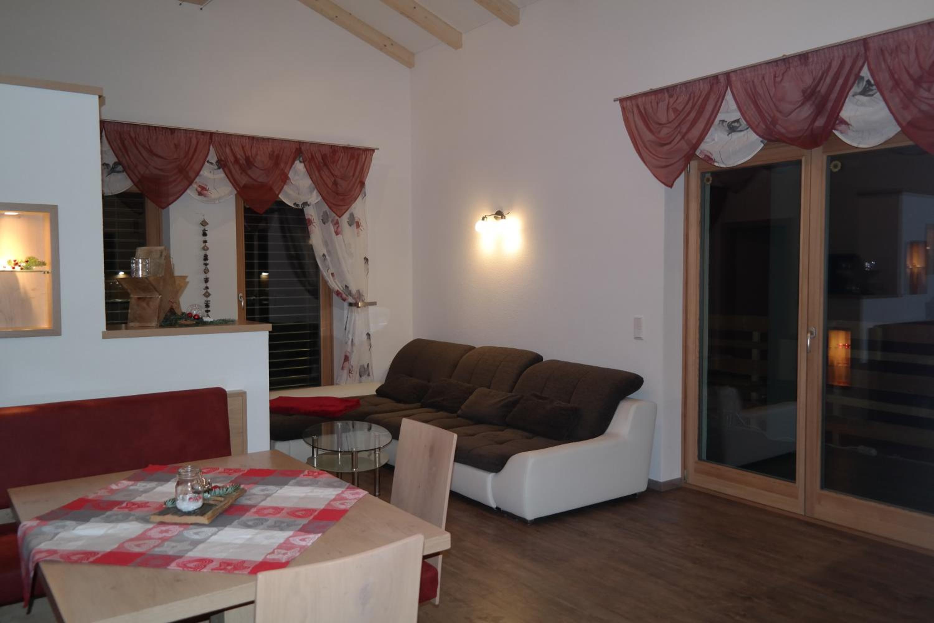 Apartment with Mountain View photo 1