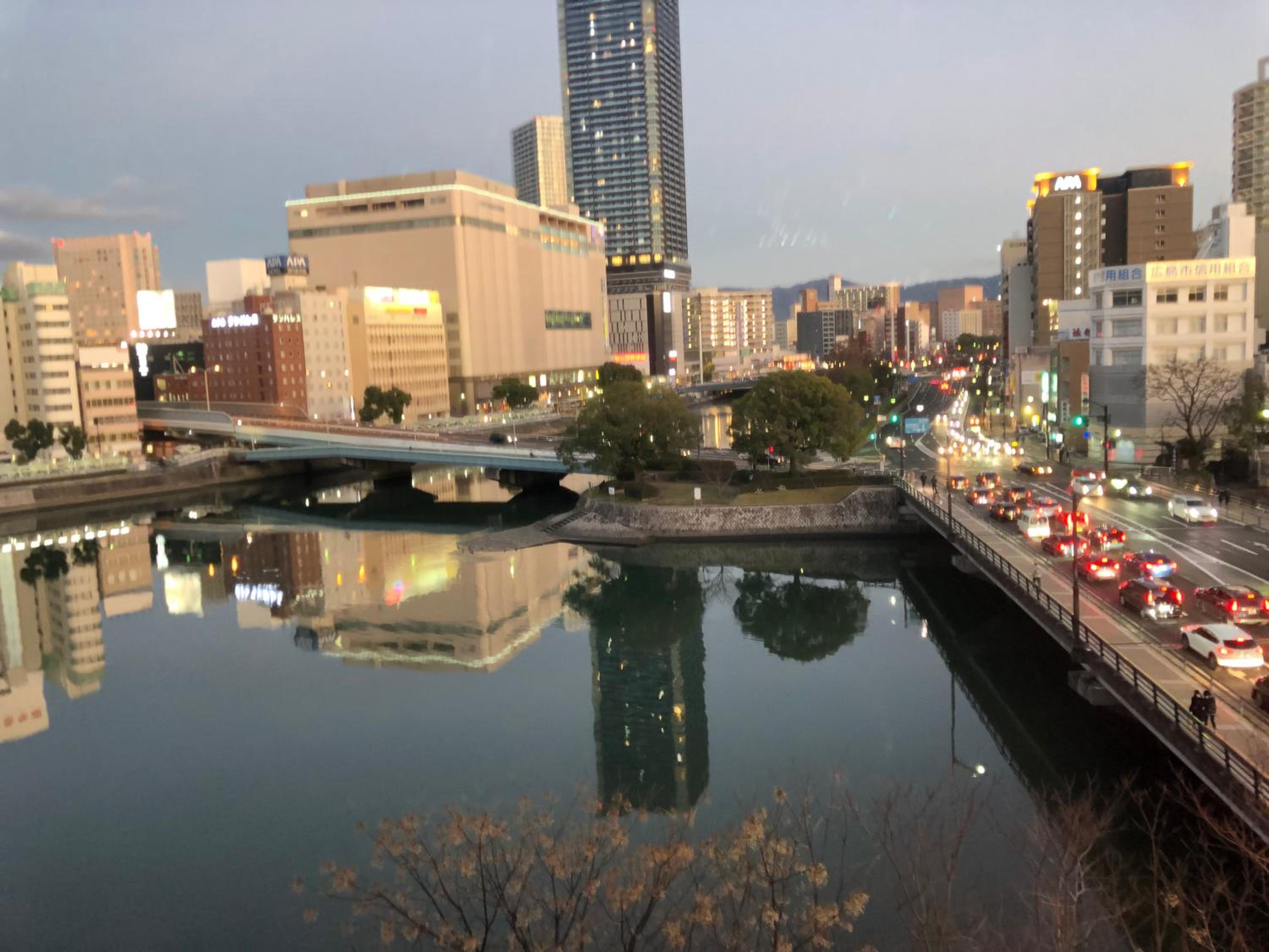 Single Room with River View - Non-Smoking - Photo 4