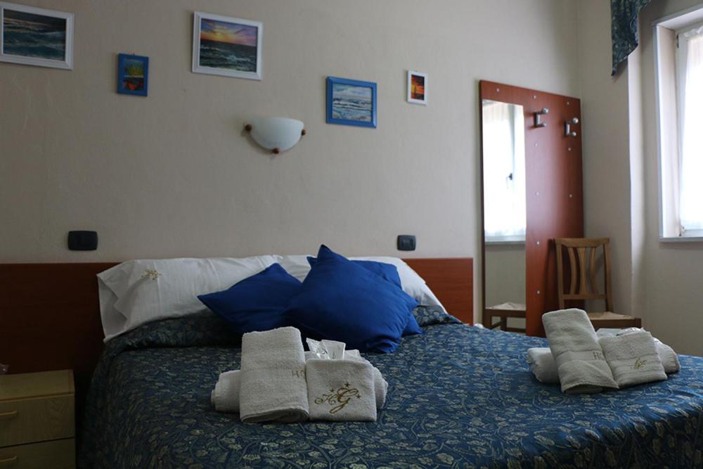 Economy Double Room photo 2
