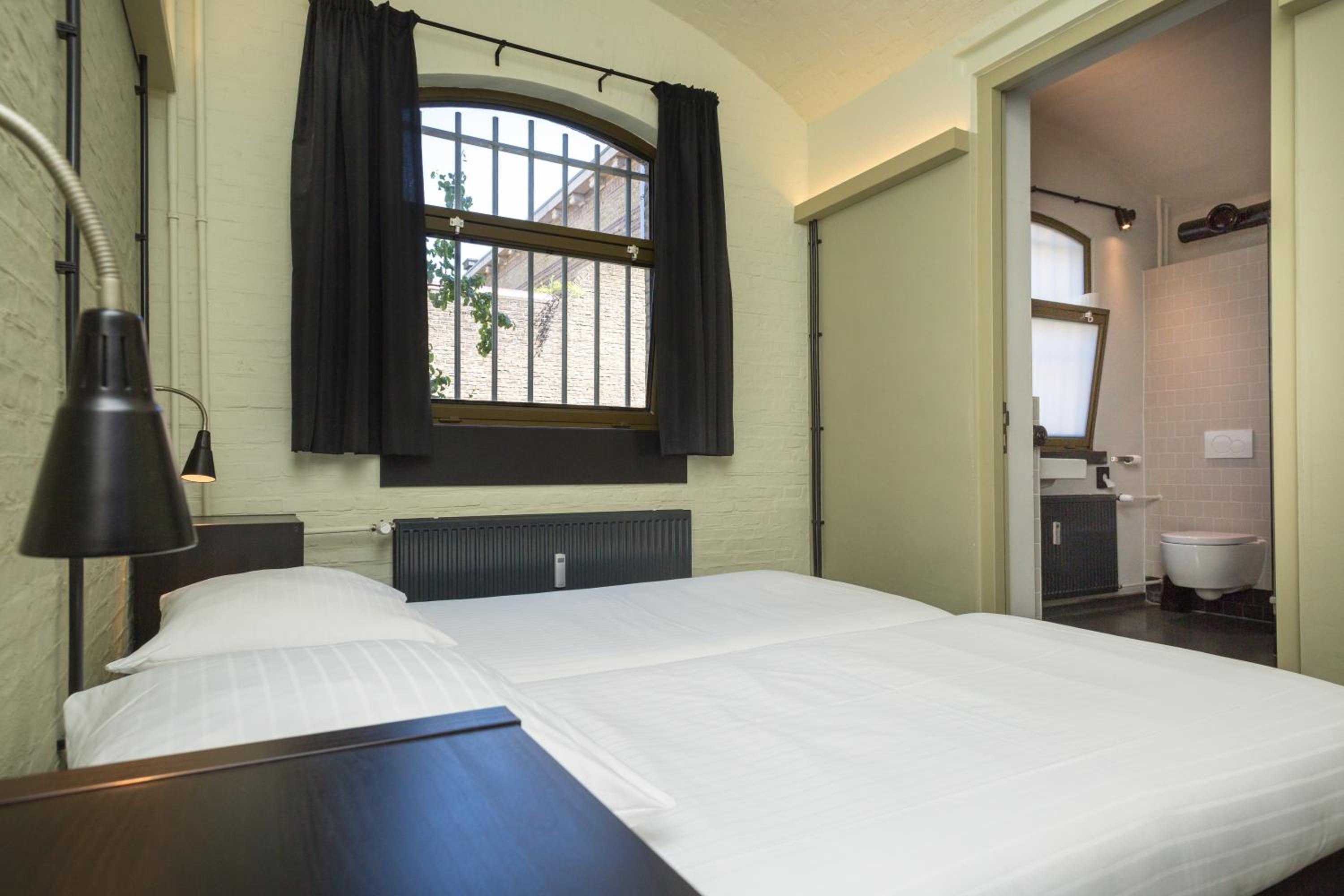 Double Room with Private Bathroom photo 1