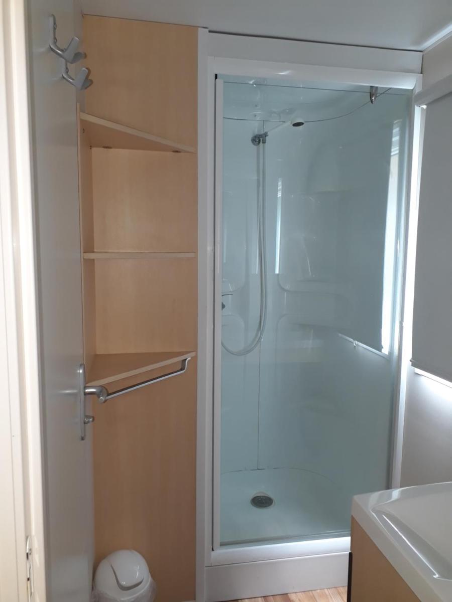 Mobile Home photo 2