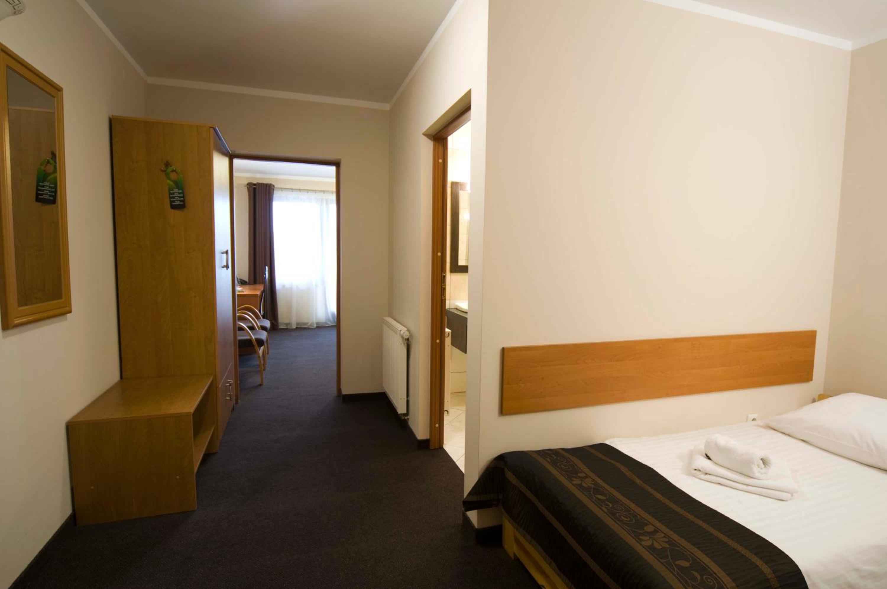 Standard 3* Triple Room photo 3