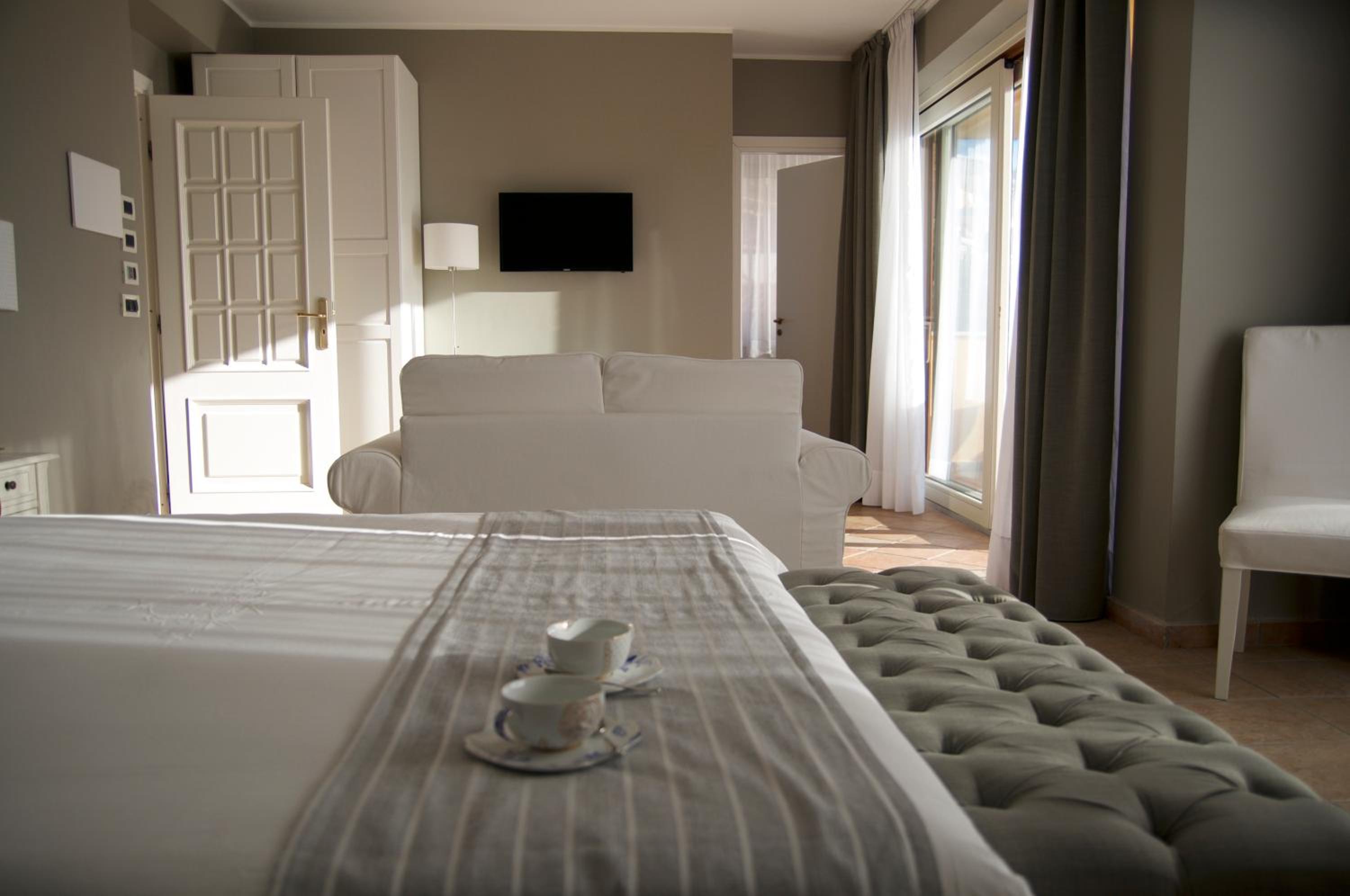 Suite with Terrace photo 3