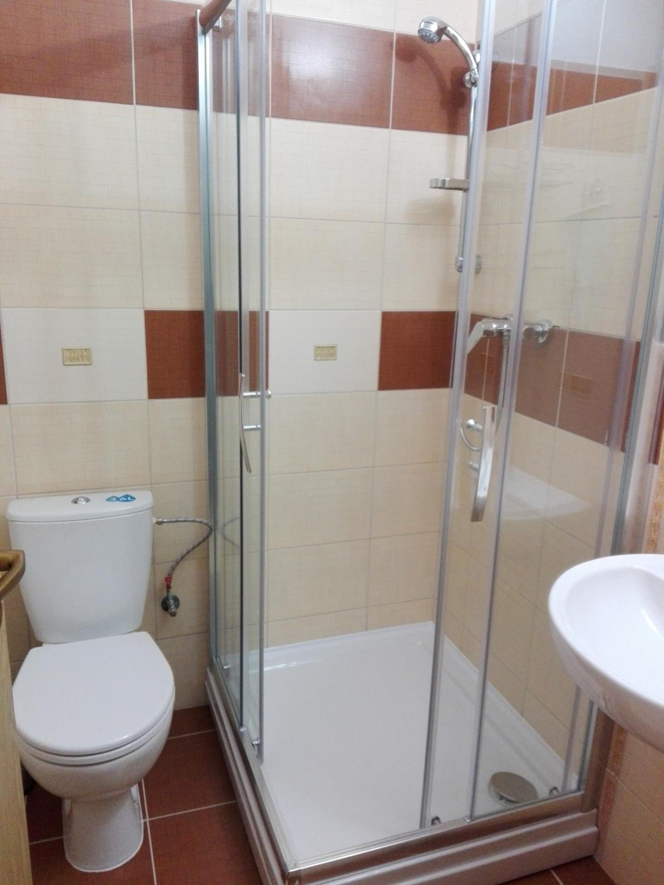 Double Room - Photo 4