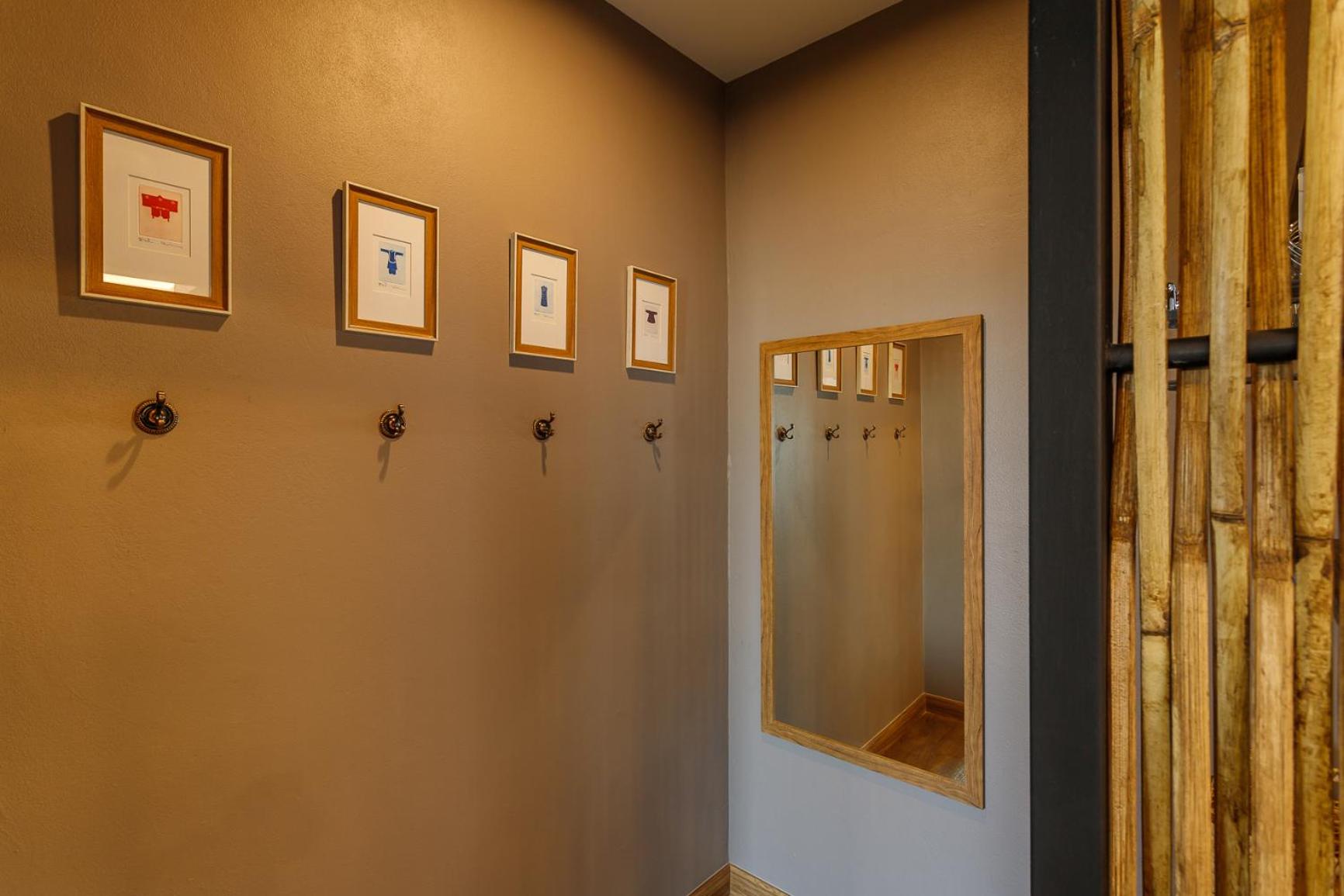 Triple Room with Balcony - Photo 9