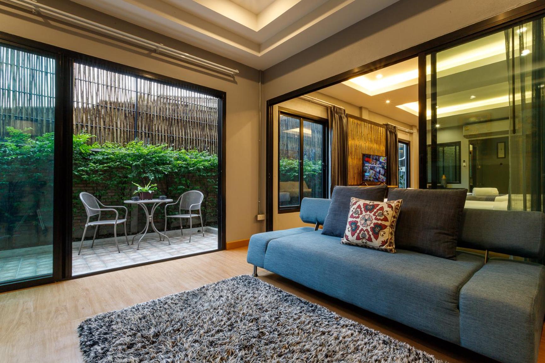 Triple Room with Private Bathroom - Photo 8