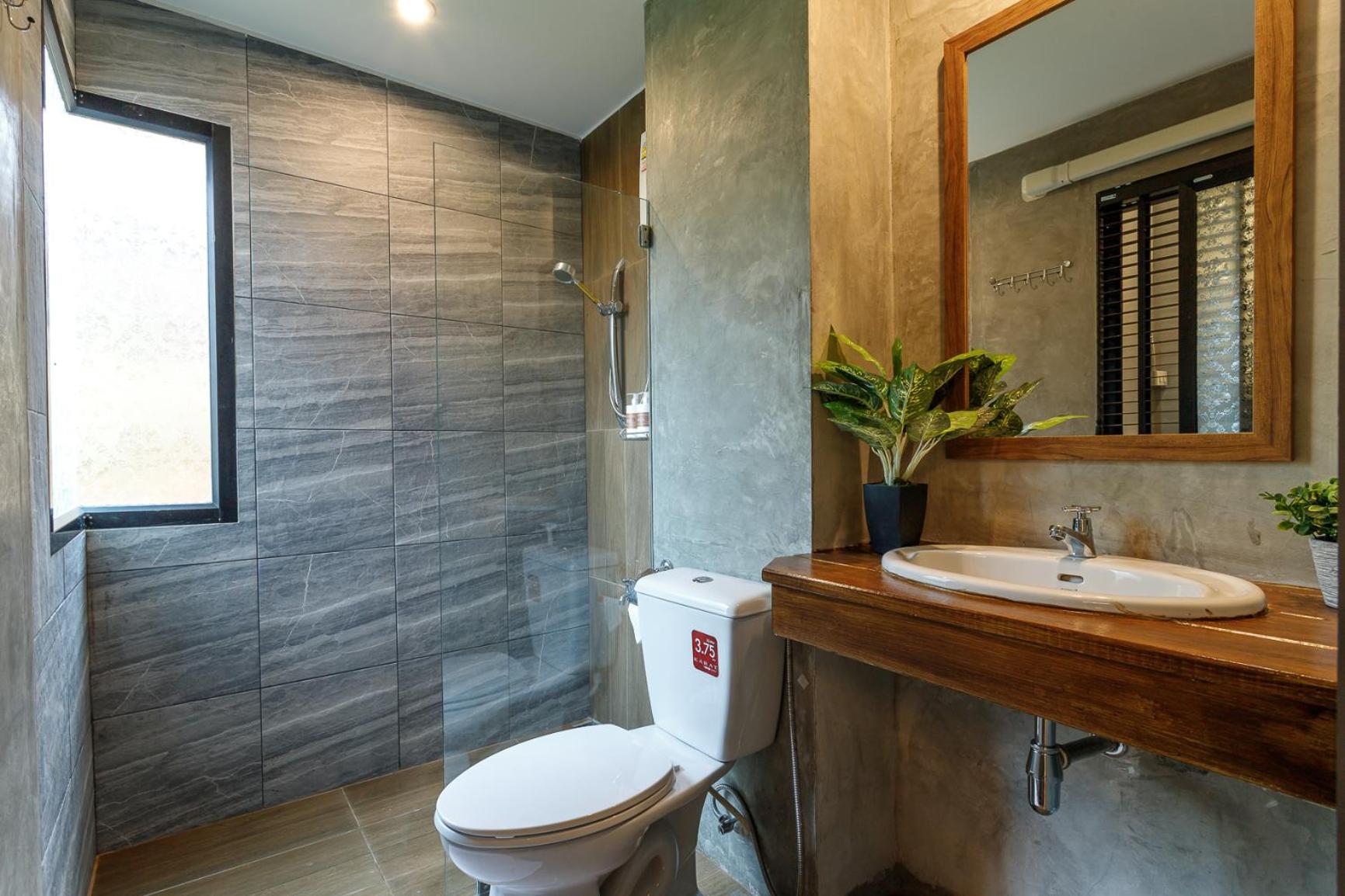 Triple Room with Private Bathroom - Photo 5