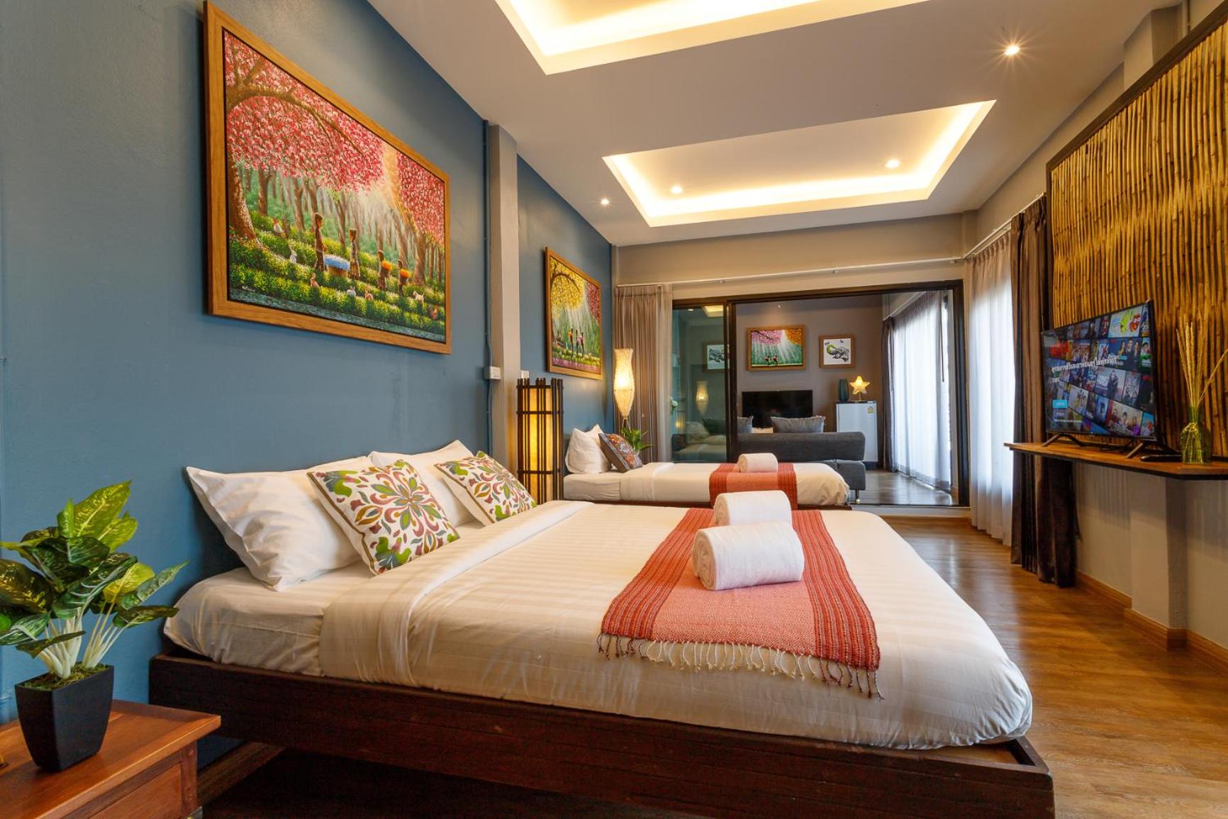 Triple Room with Balcony - Photo 11