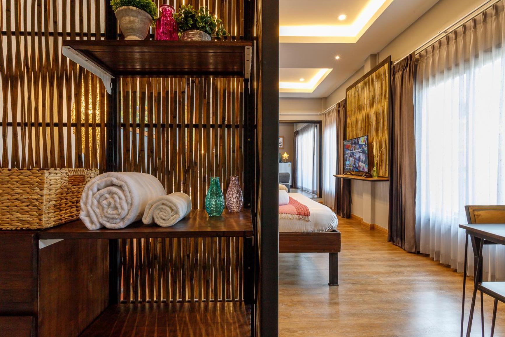 Triple Room with Balcony - Photo 8
