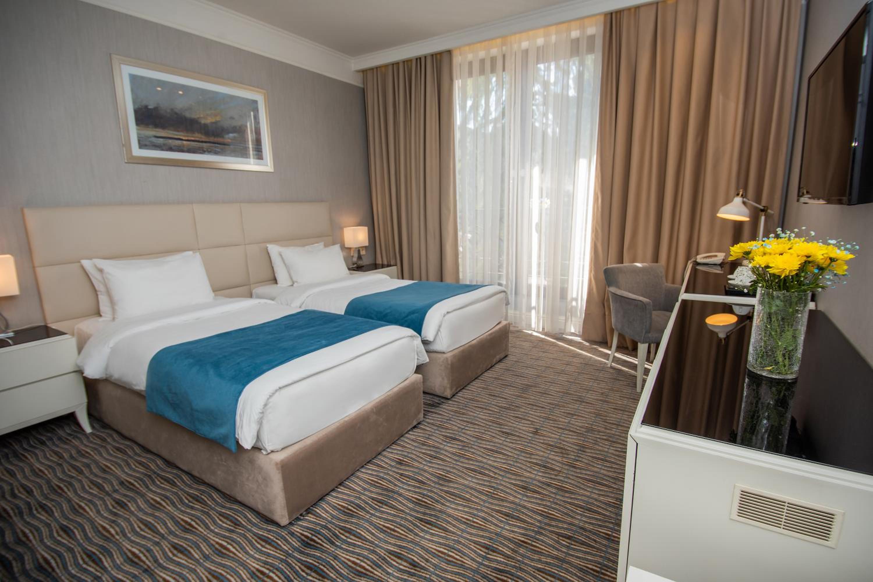 Deluxe Twin Room - Photo 7