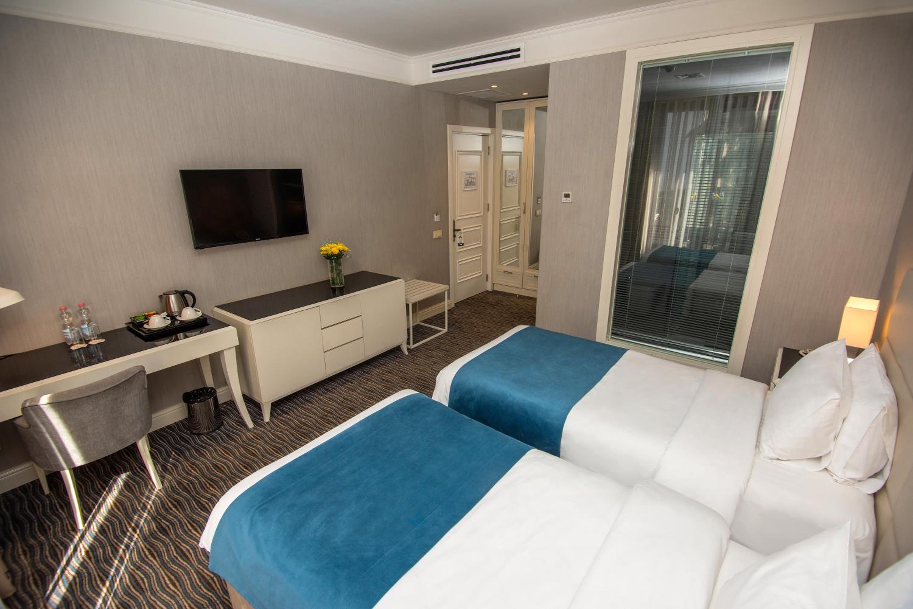 Deluxe Twin Room - Photo 6