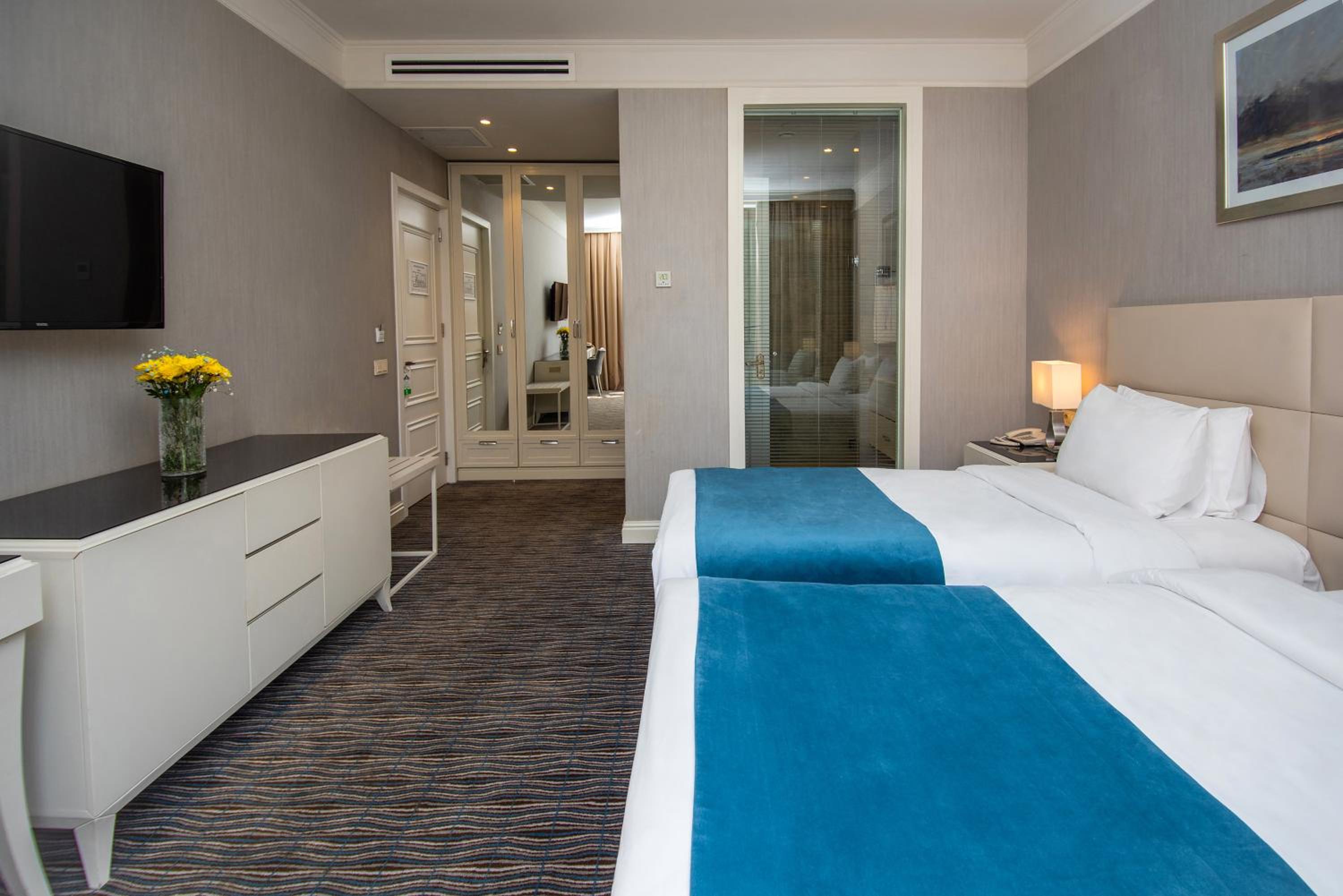 Deluxe Twin Room - Photo 5