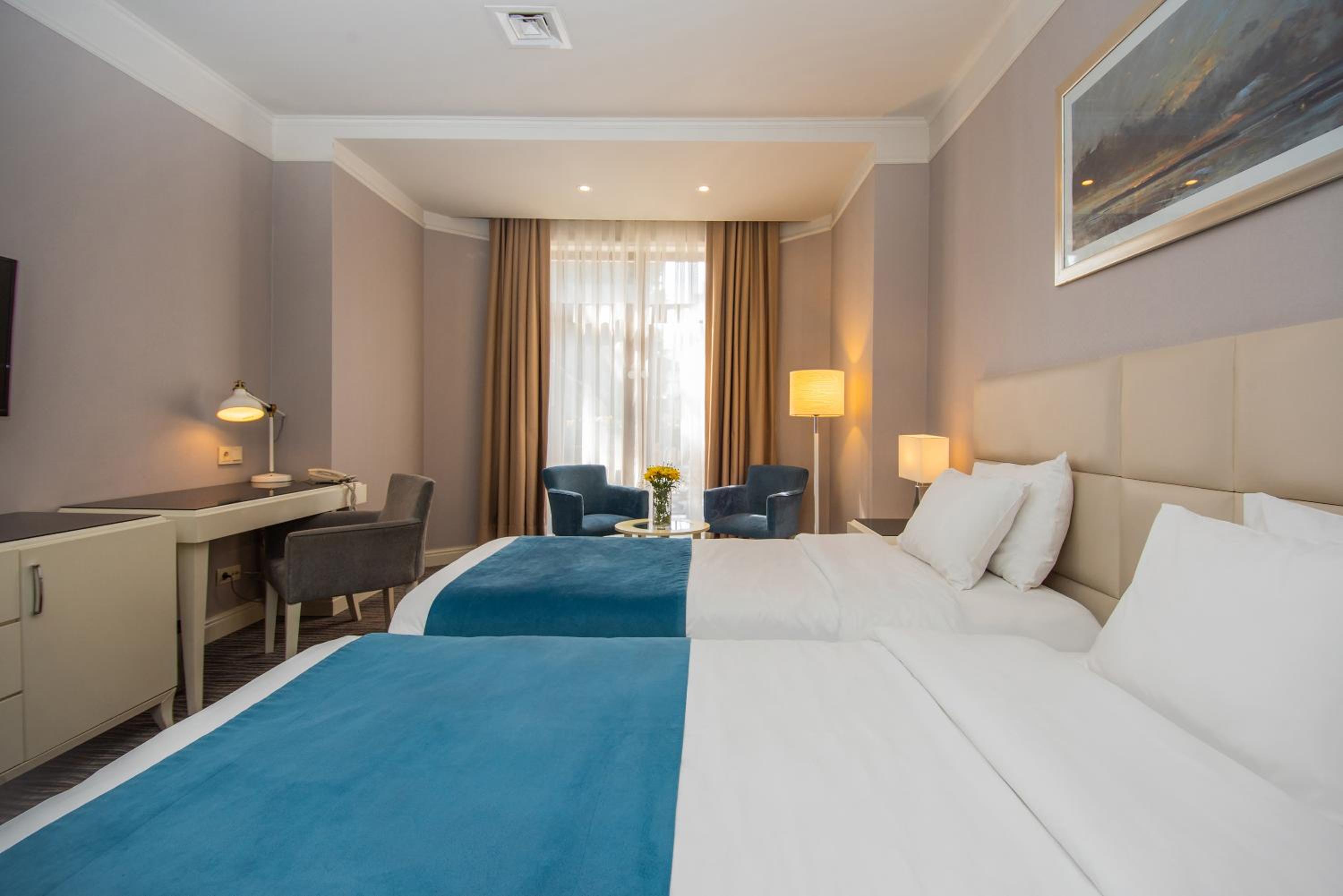 Deluxe Twin Room - Photo 3