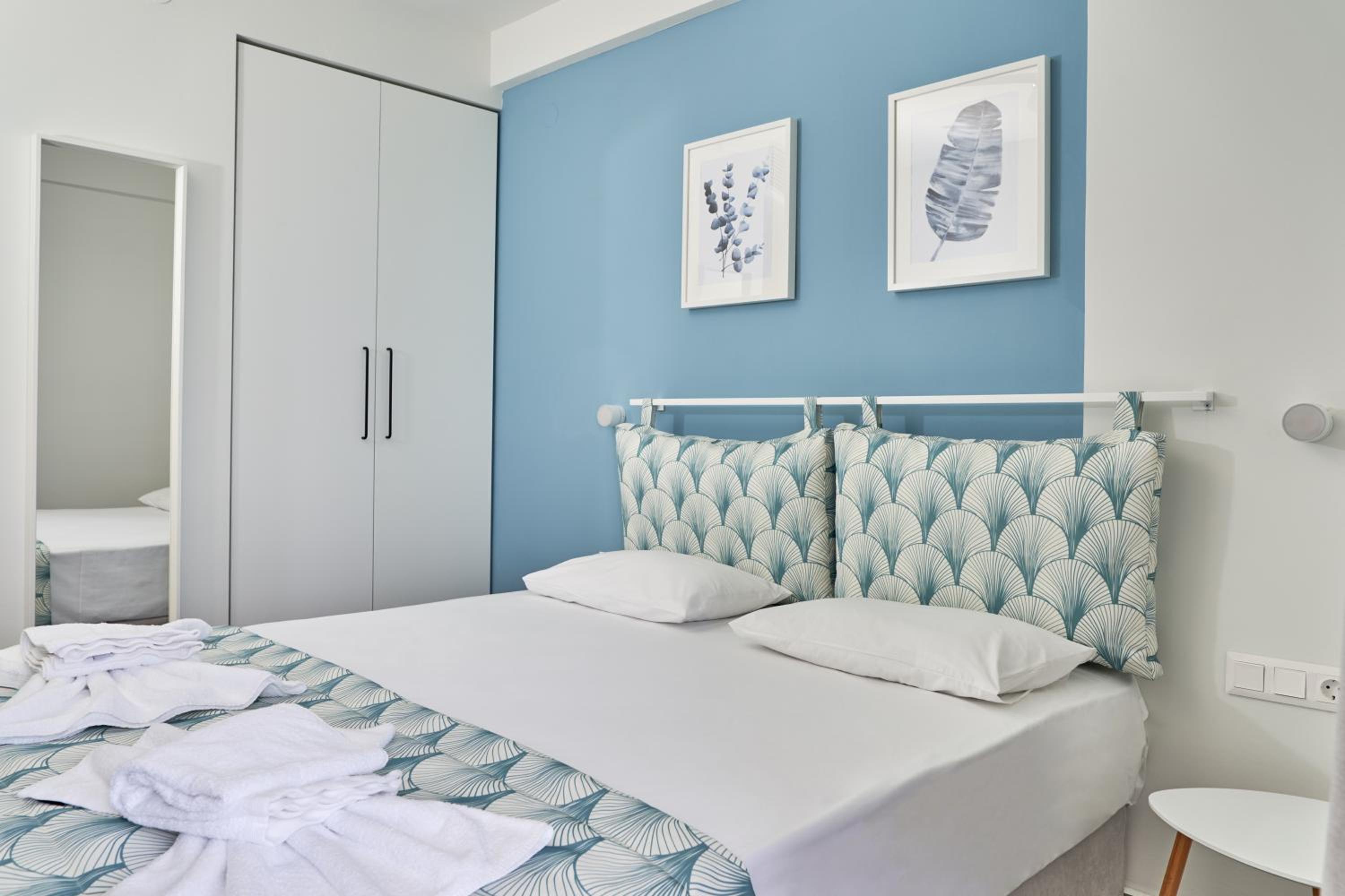 Studio Apartment with Sea View photo 2