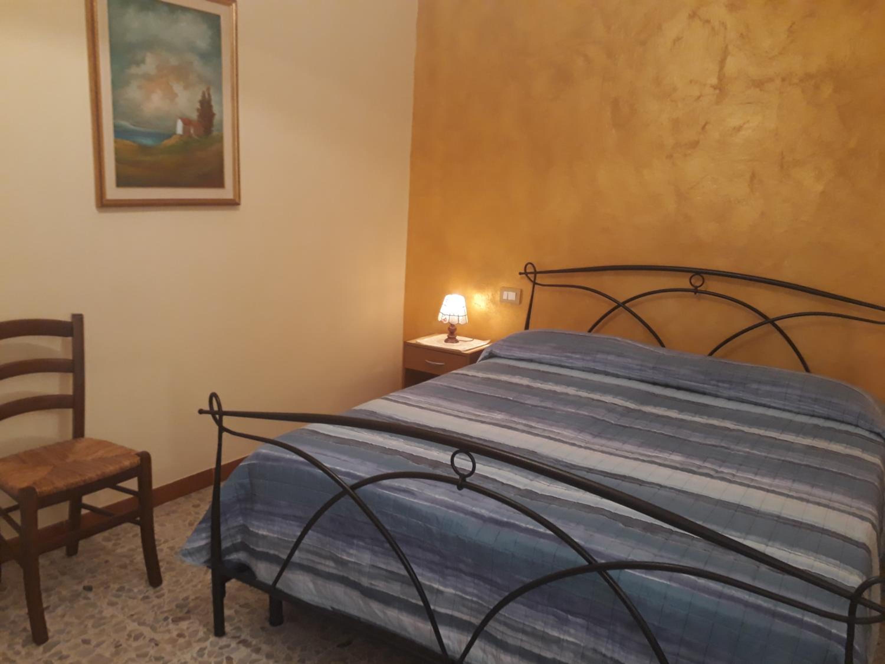 Deluxe Double Room with Private External Bathroom photo 3