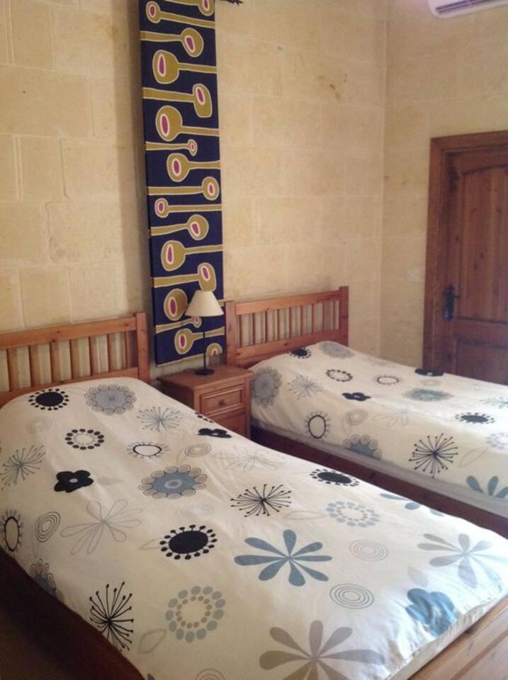 Three-Bedroom House photo 2