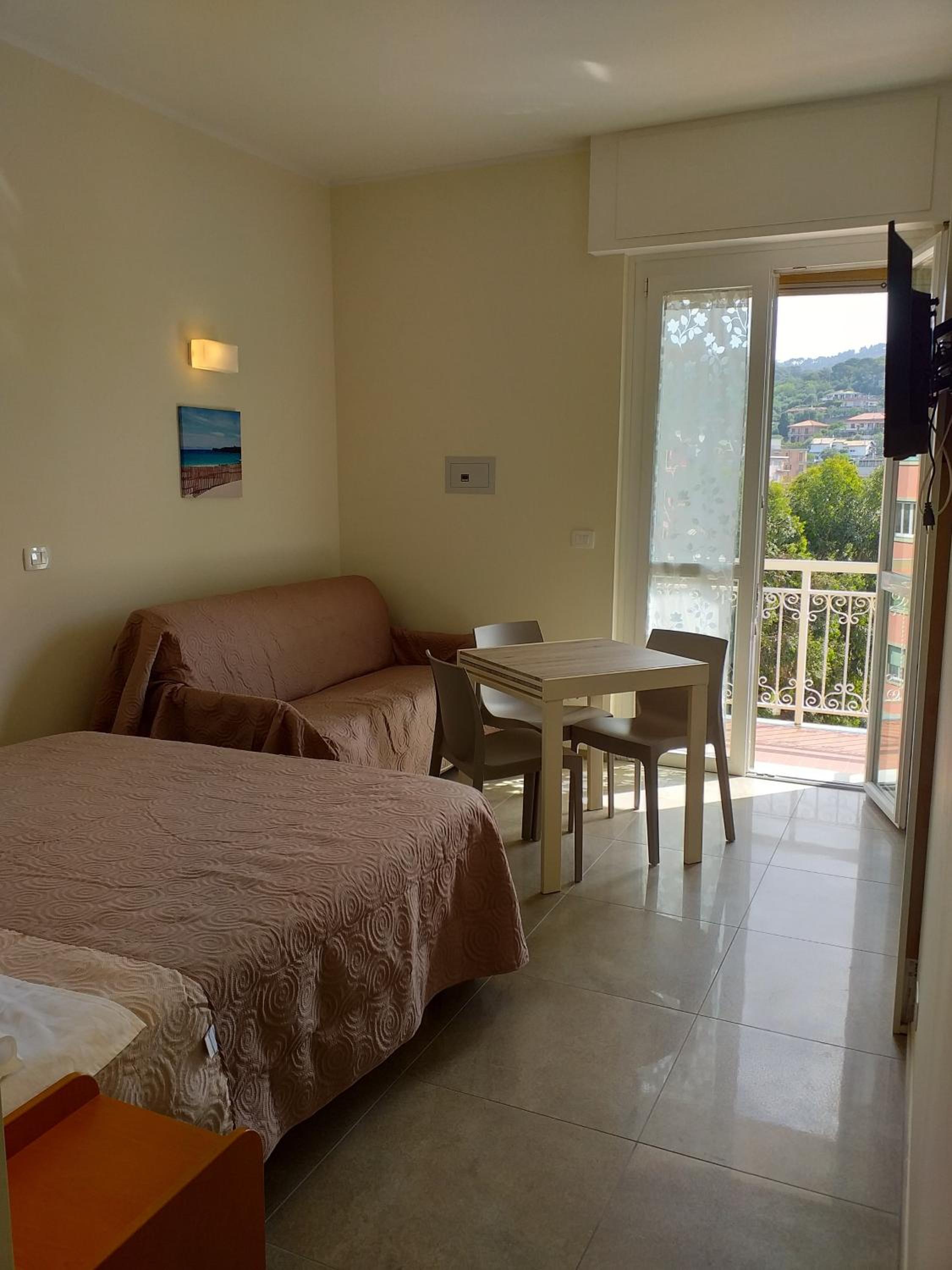 Studio Apartment with Sea View photo 3