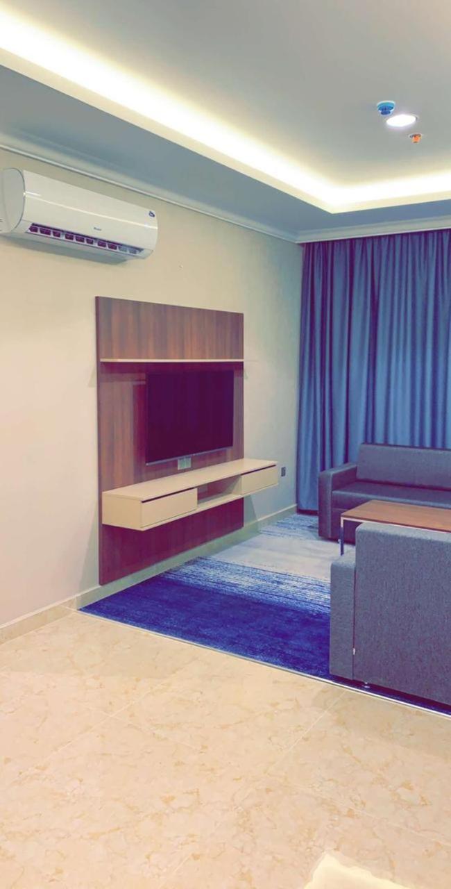One-Bedroom Superior Apartment - Photo 3