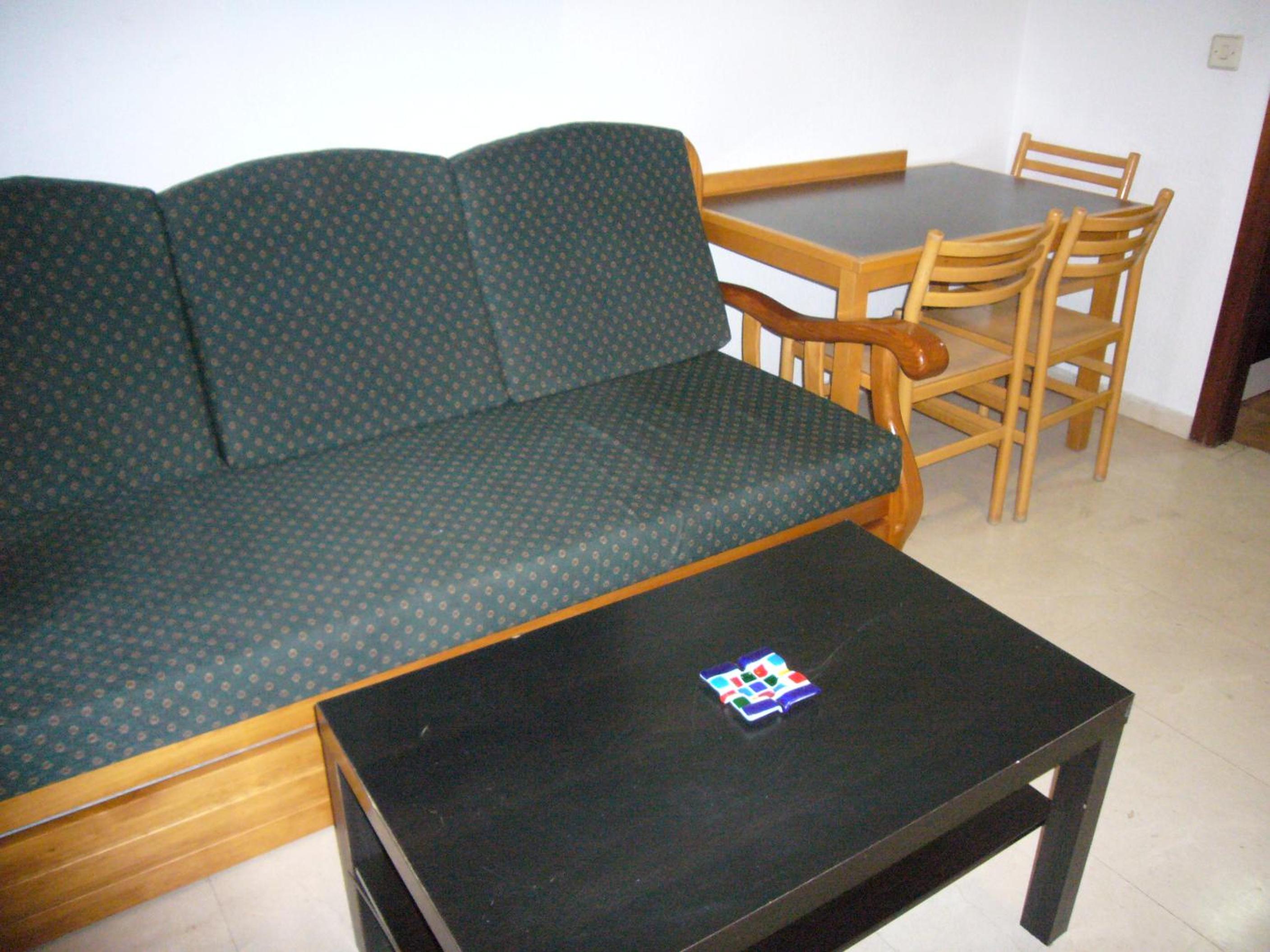 One-Bedroom Apartment - Photo 1