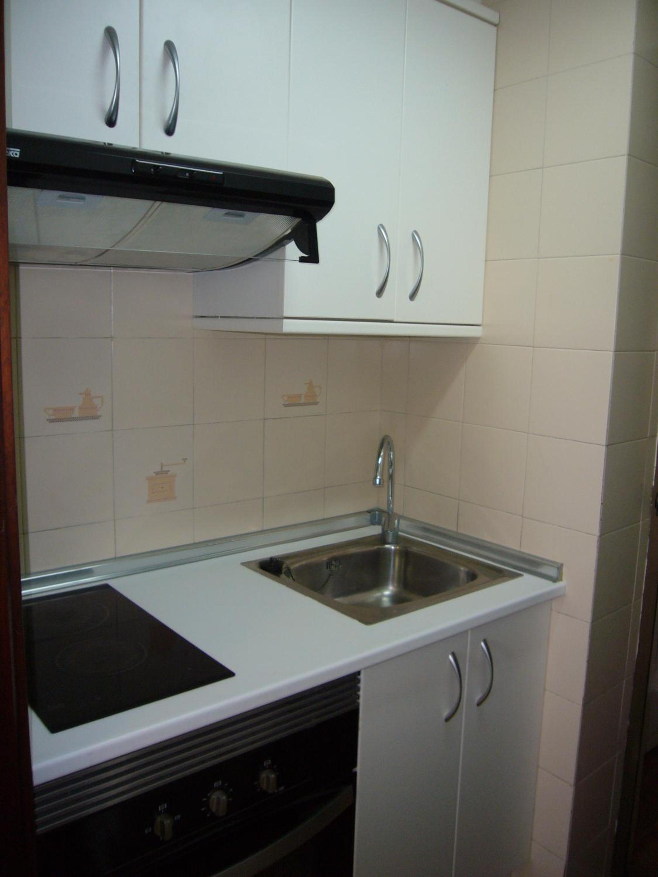 One-Bedroom Apartment - Photo 11