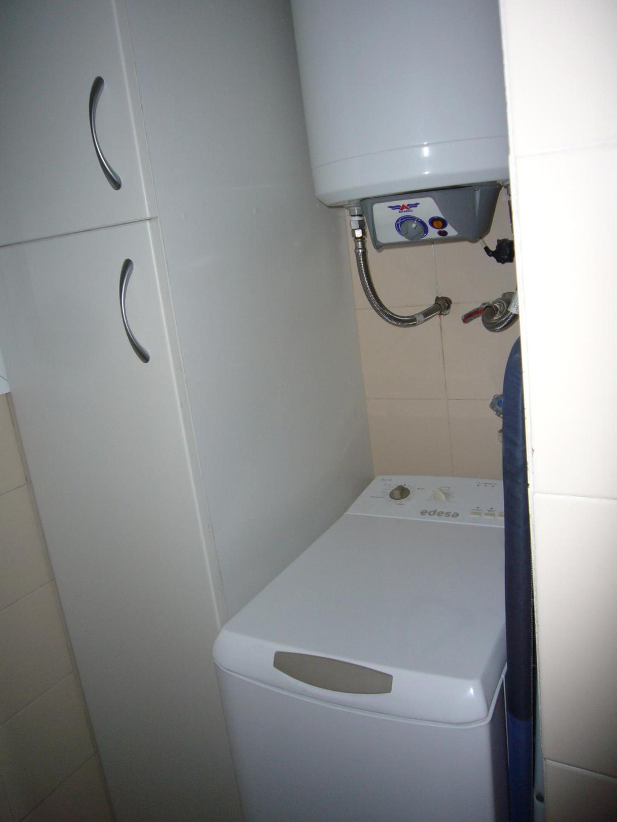 One-Bedroom Apartment - Photo 10