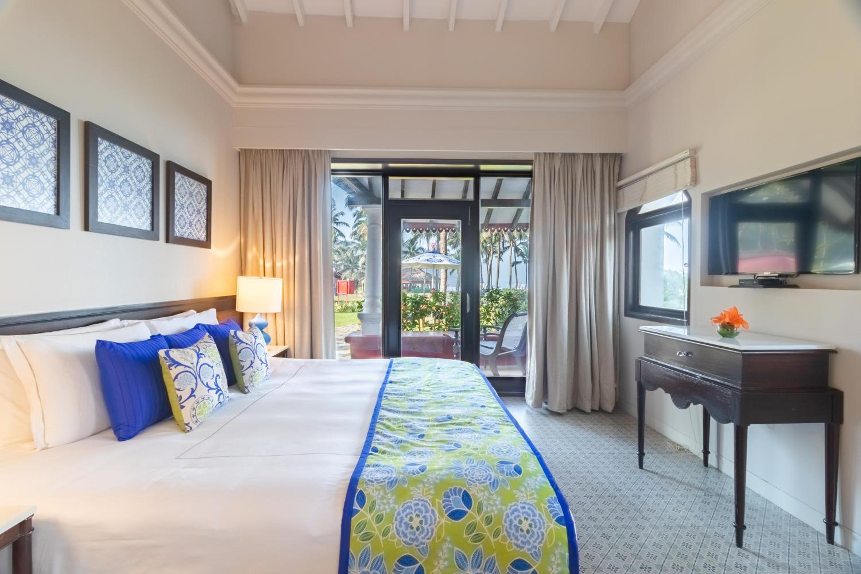 Goan Villa Garden View – King Bed Complimentary cocktail Hours from 6pm-8pm at Designated Venue photo