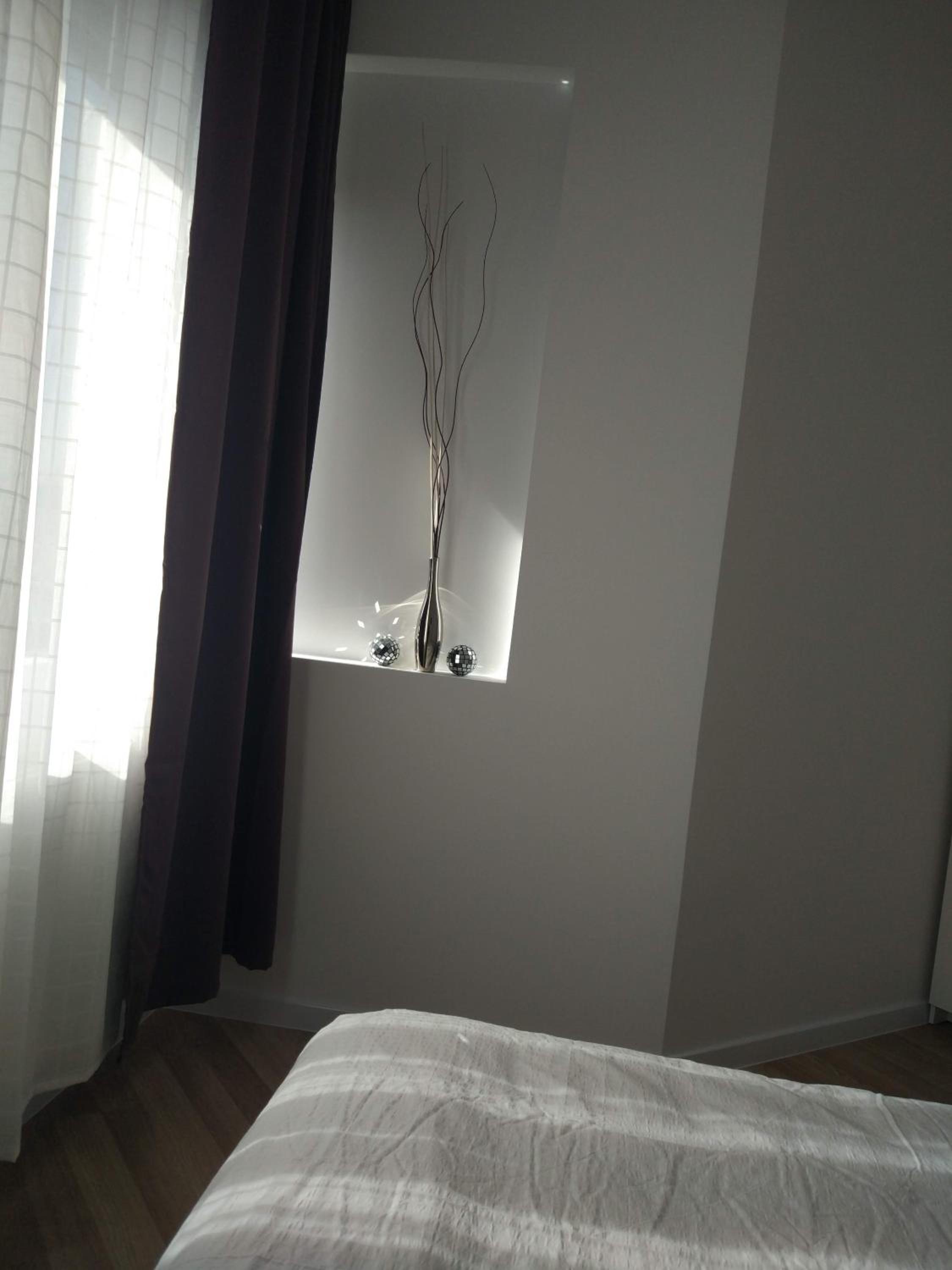 One-Bedroom Apartment - Photo 7