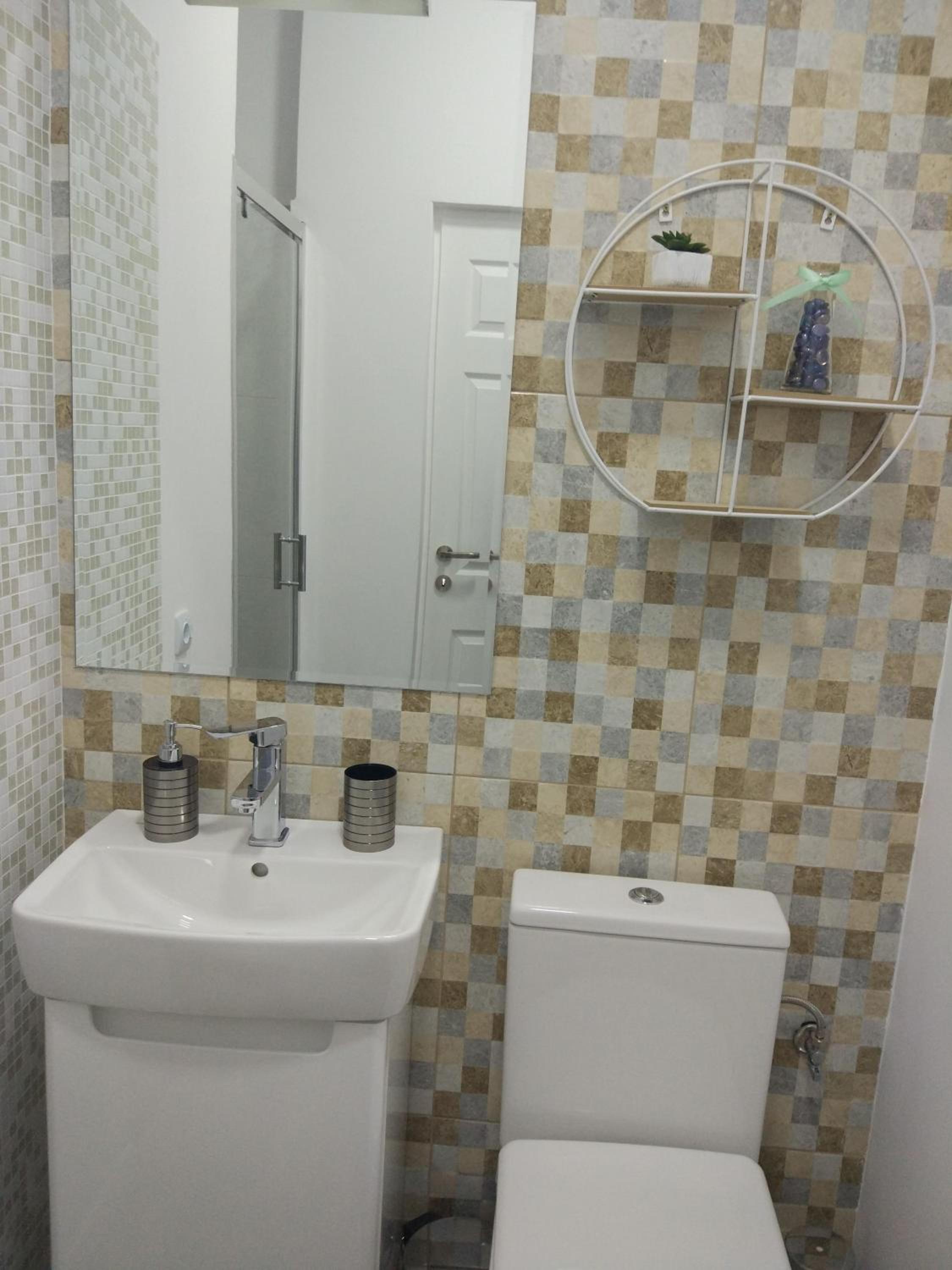 One-Bedroom Apartment - Photo 18