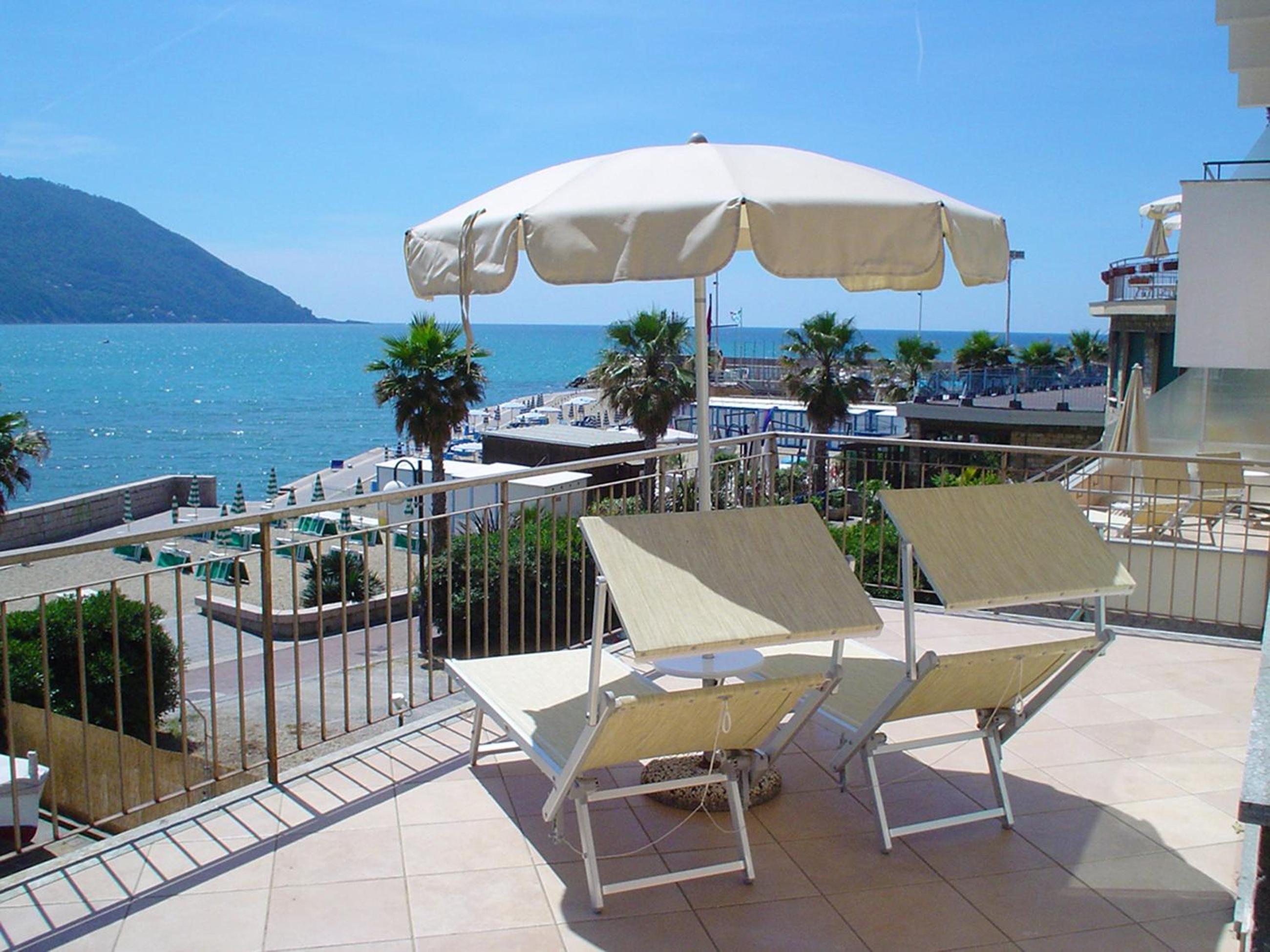 Double or Twin Room with Terrace photo 1