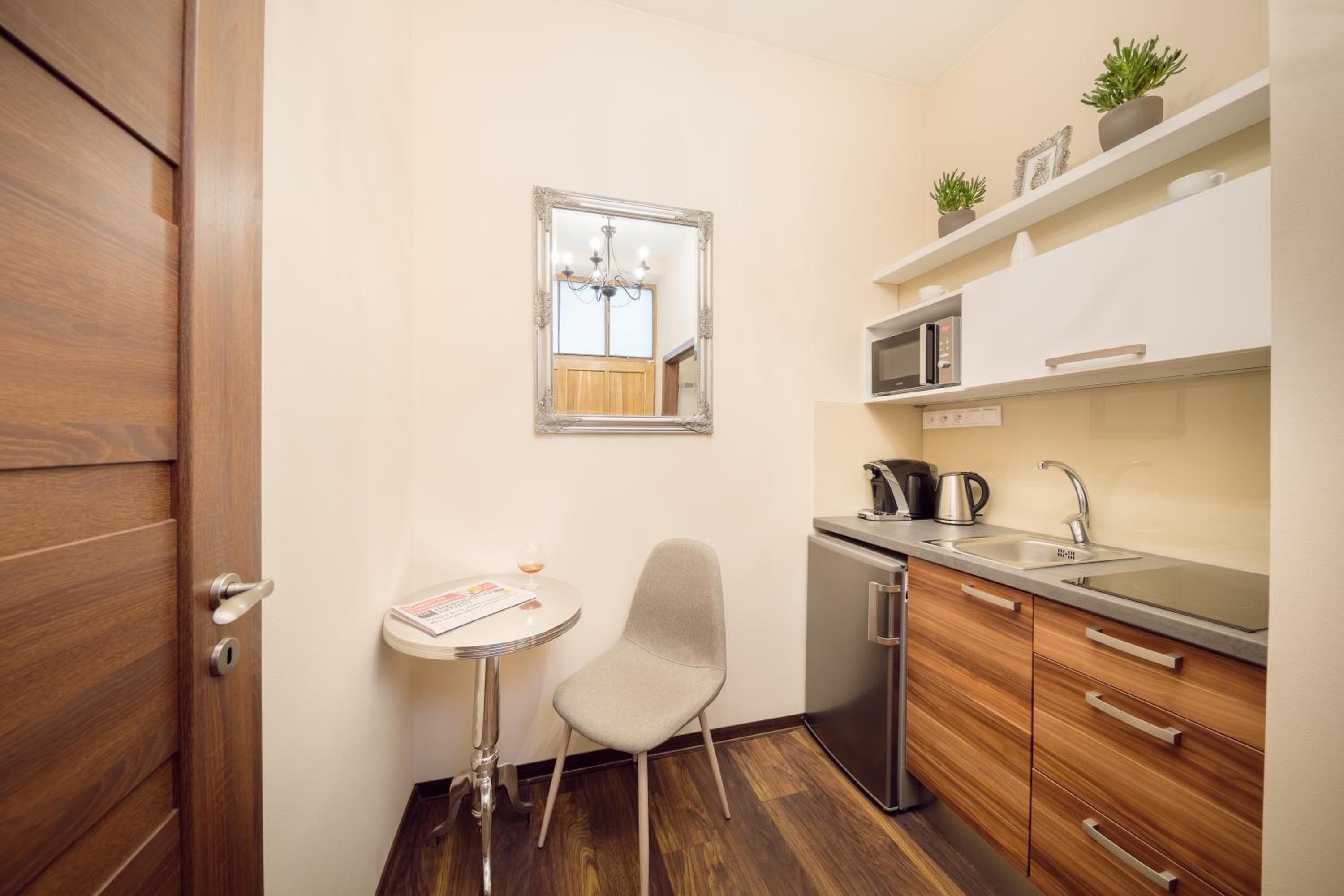 Deluxe Smart Apartment - Photo 4