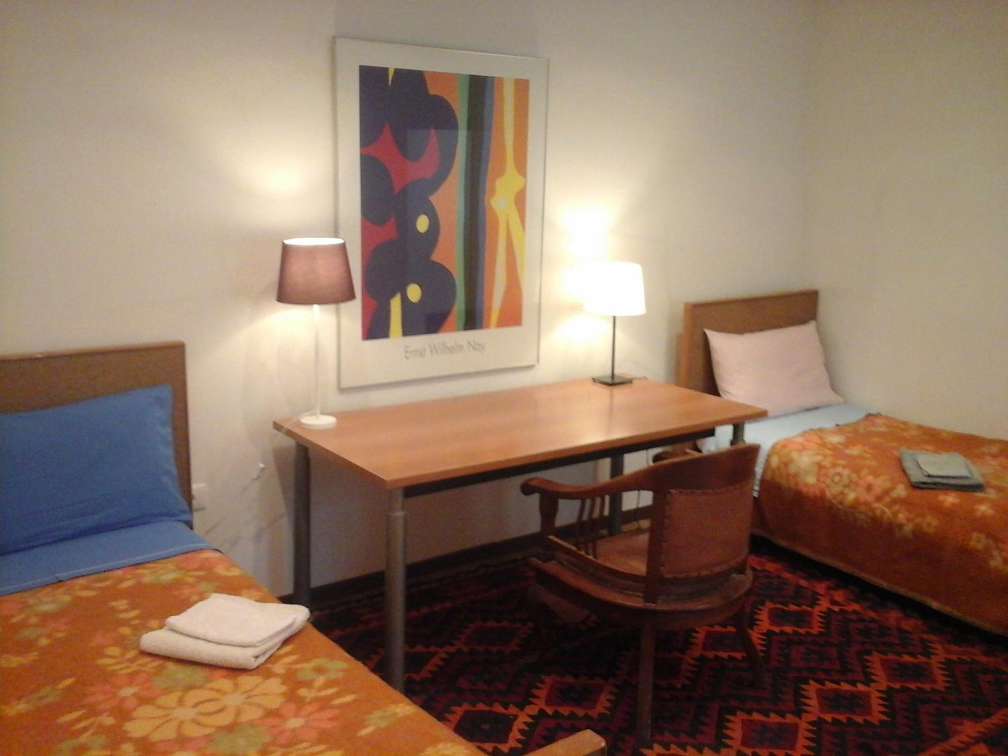 Twin Room with Extra Bed - Photo 3