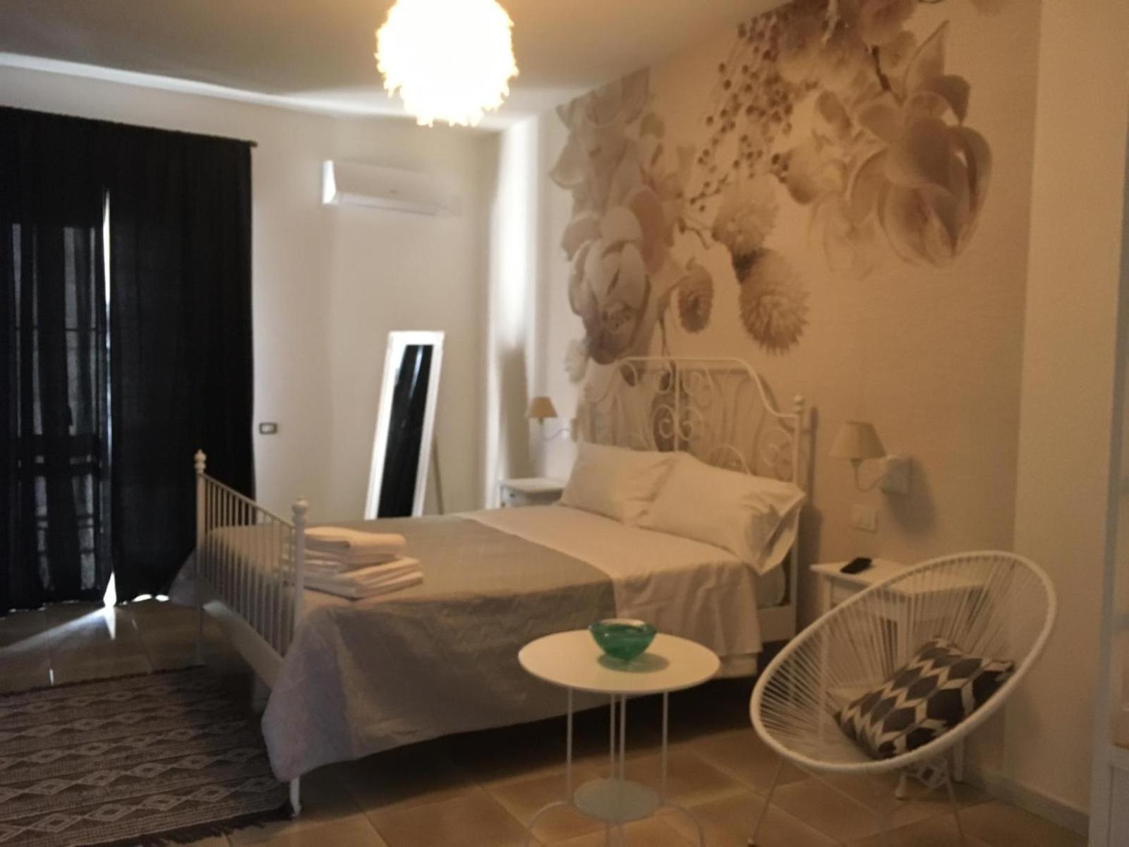 Deluxe Room - Photo 1