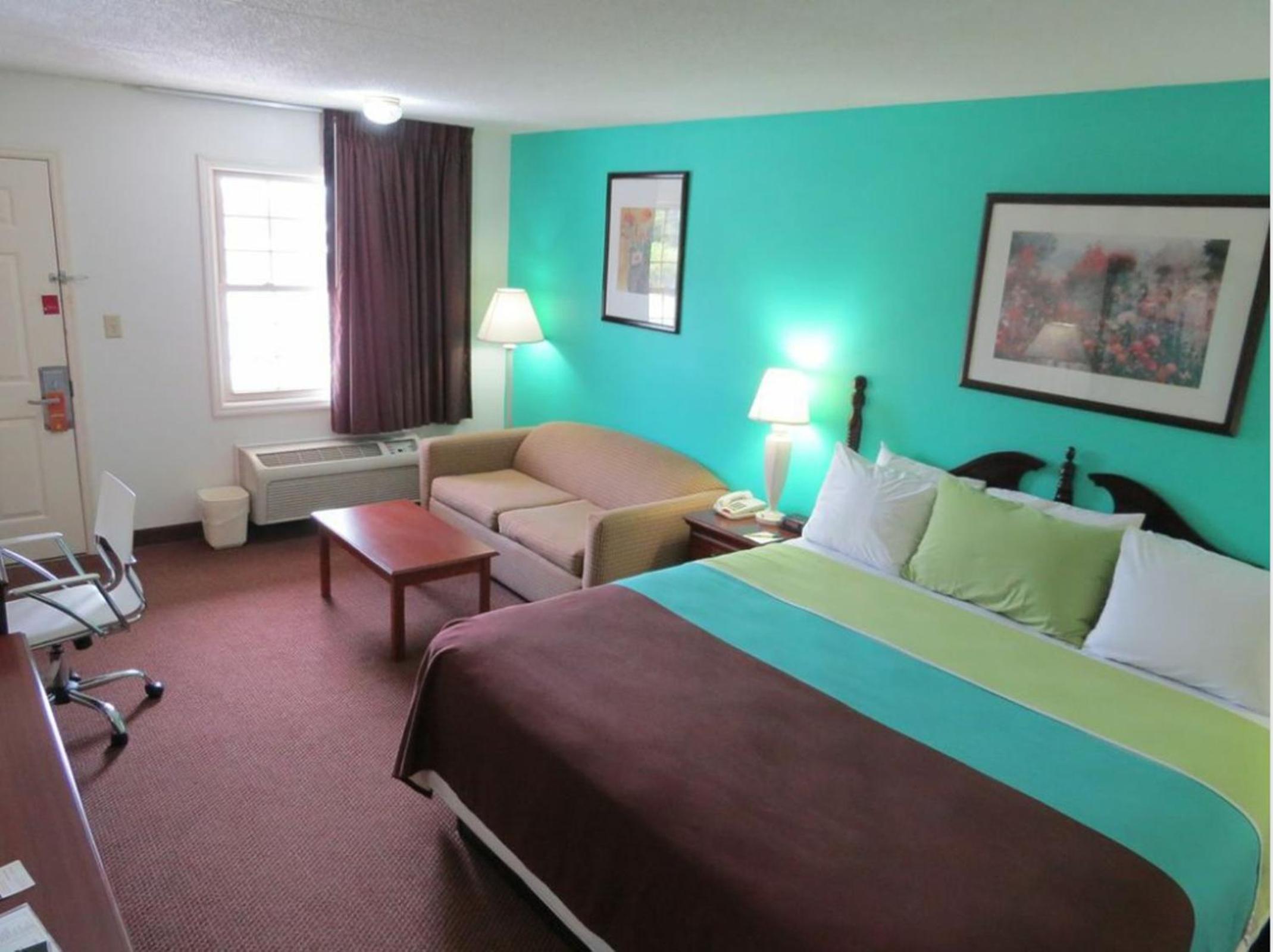 King Room - Non-Smoking - Photo 1