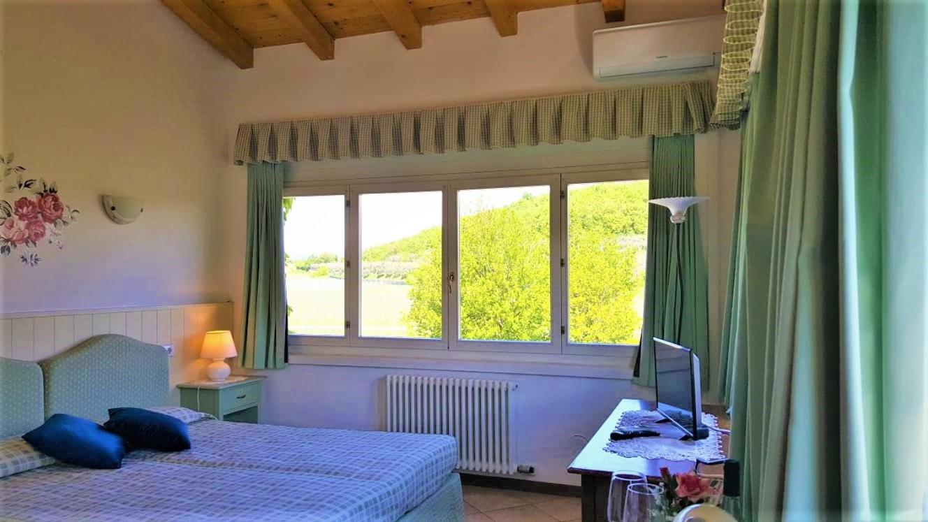 Large Double Room photo 3