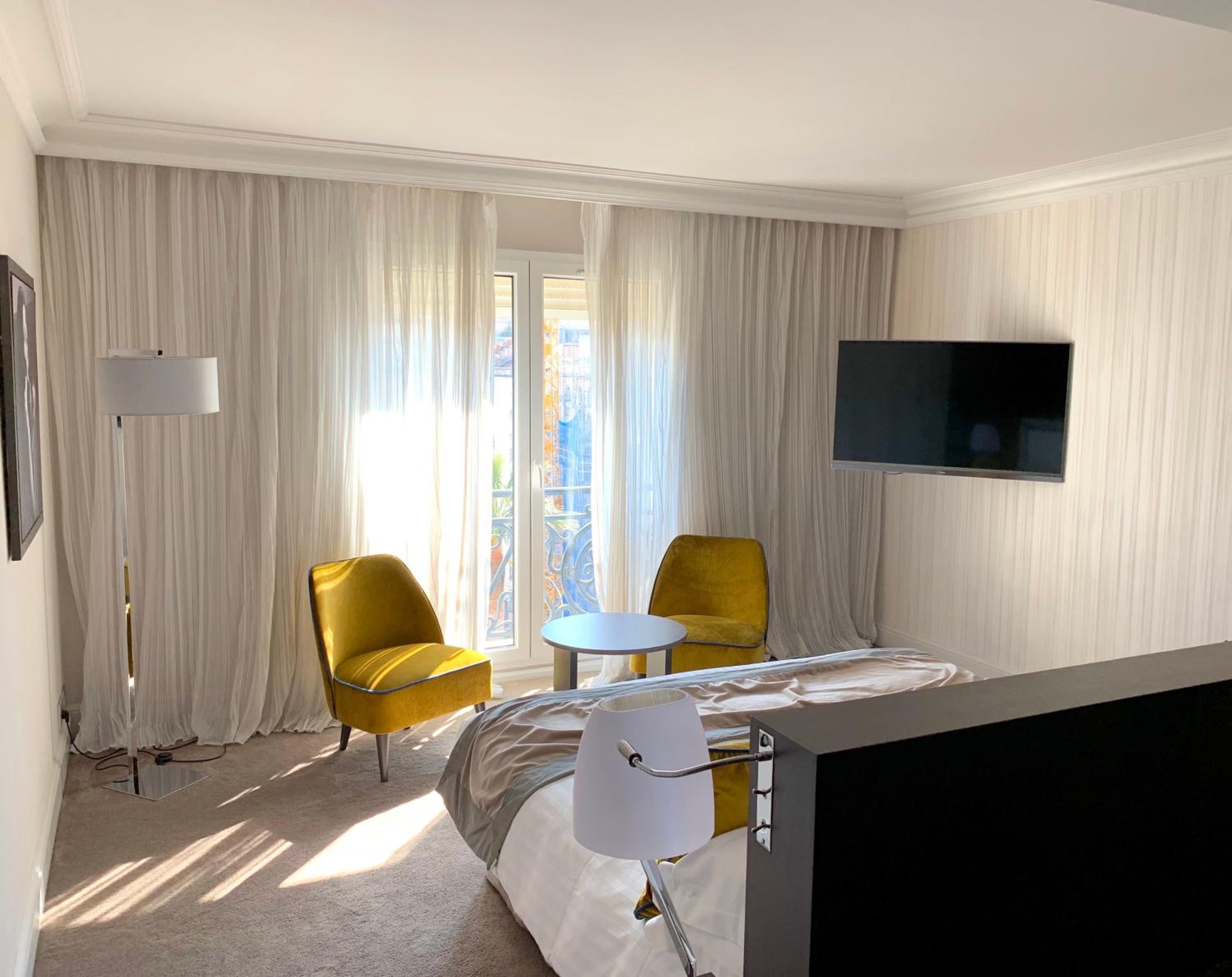 Junior Suite with Garden View - Photo 8