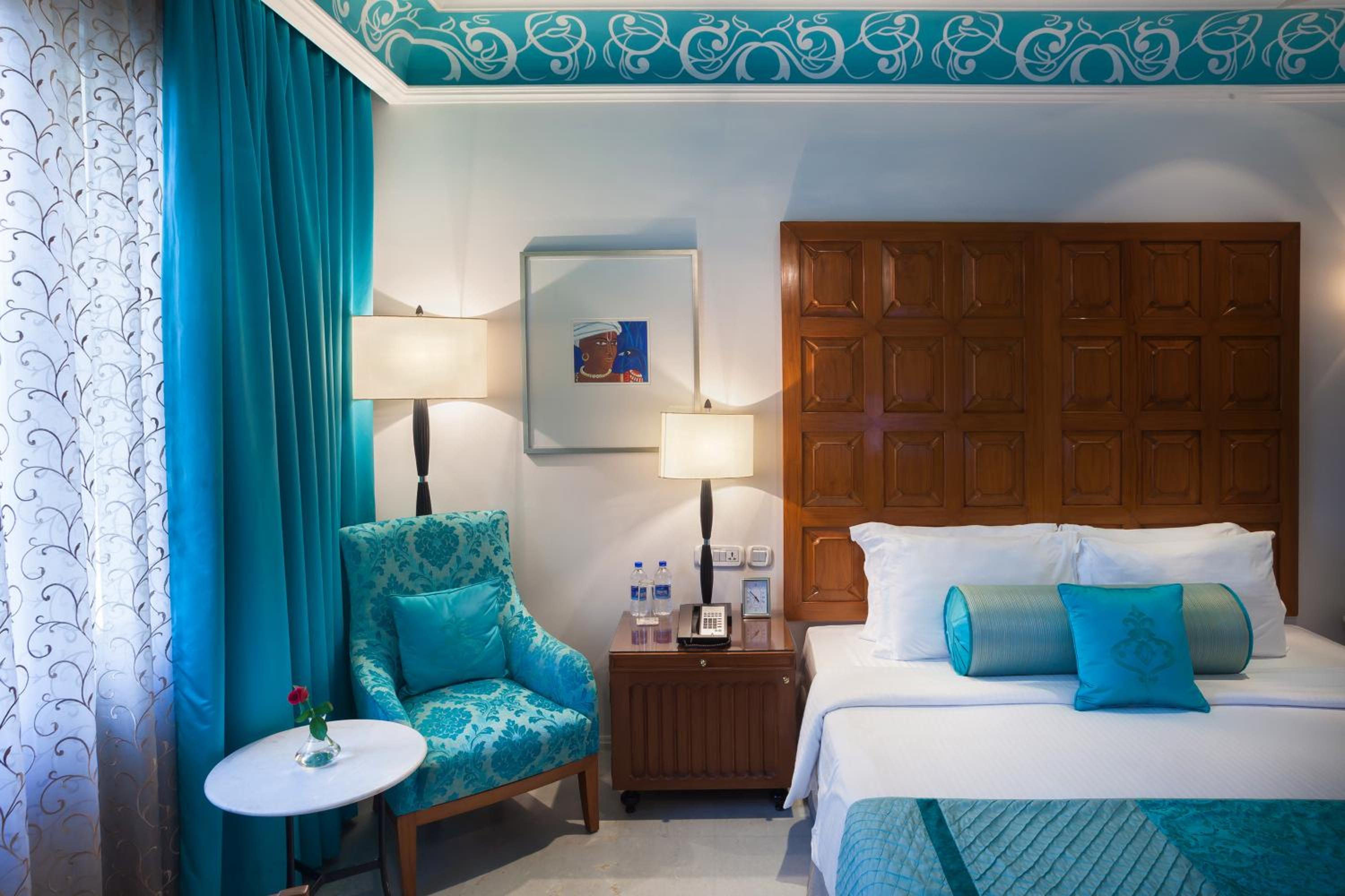 Luxury Room City View