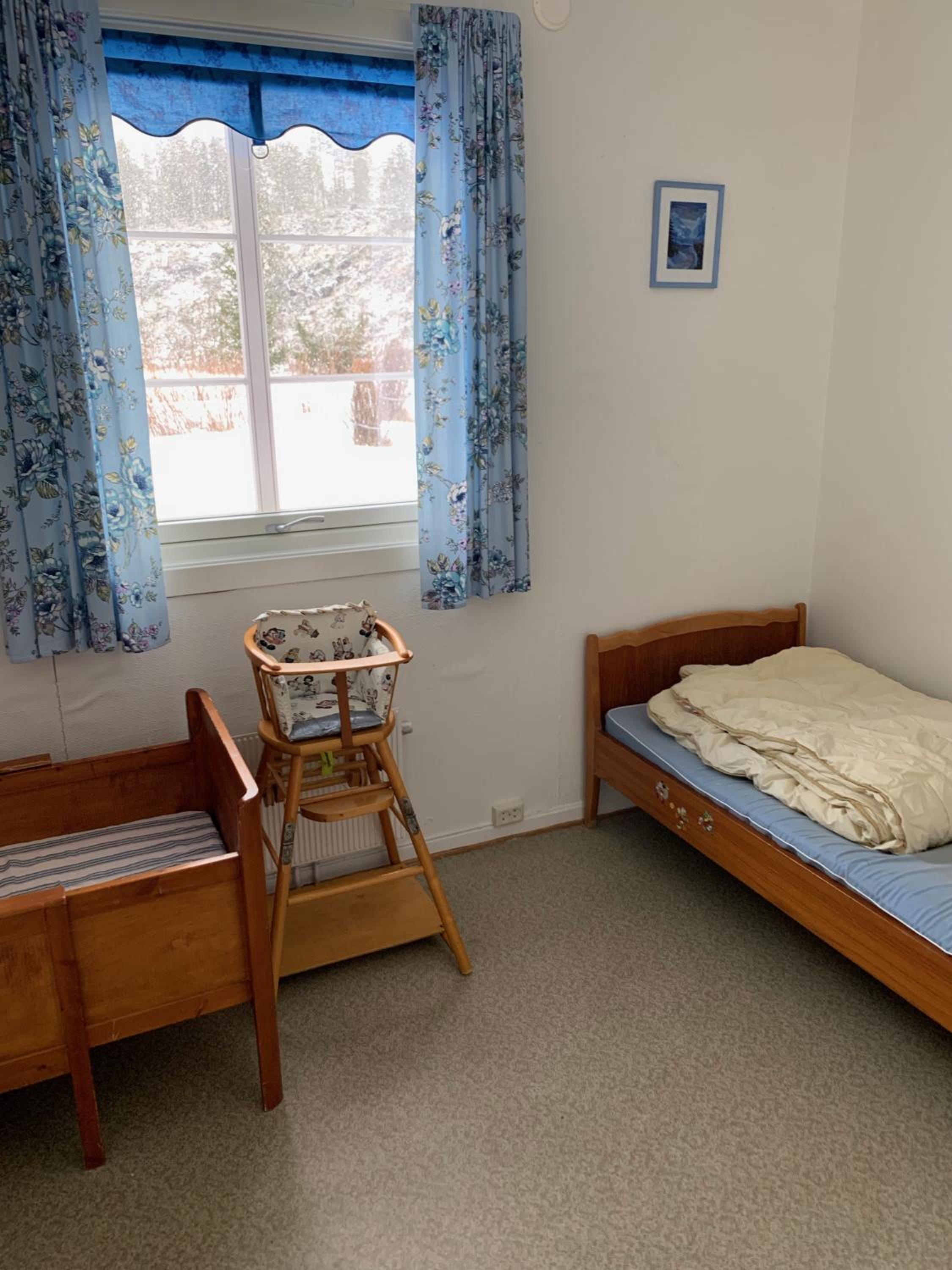 Four-Bedroom House - Photo 24