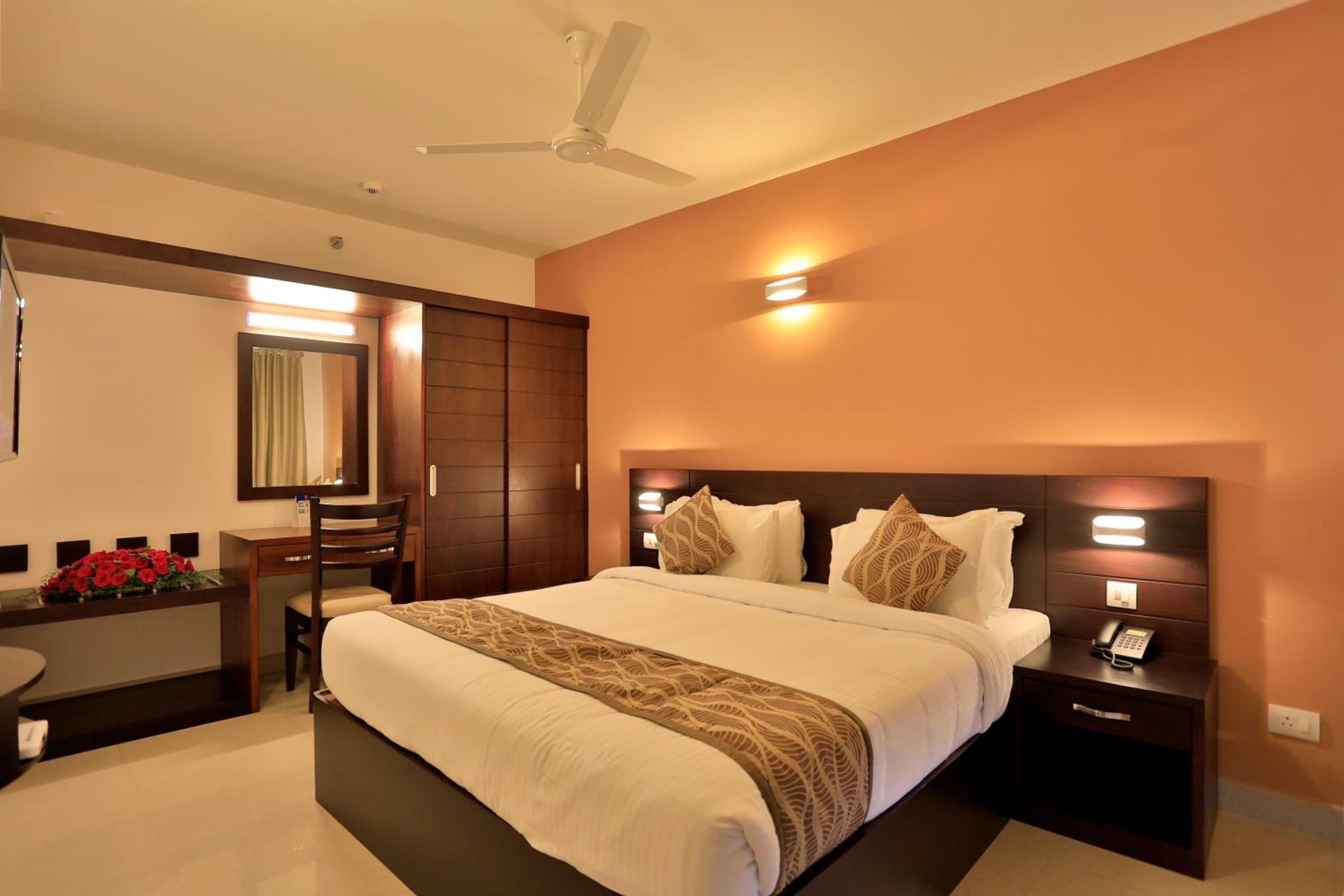 Privilege Suite With Balcony - Photo 2